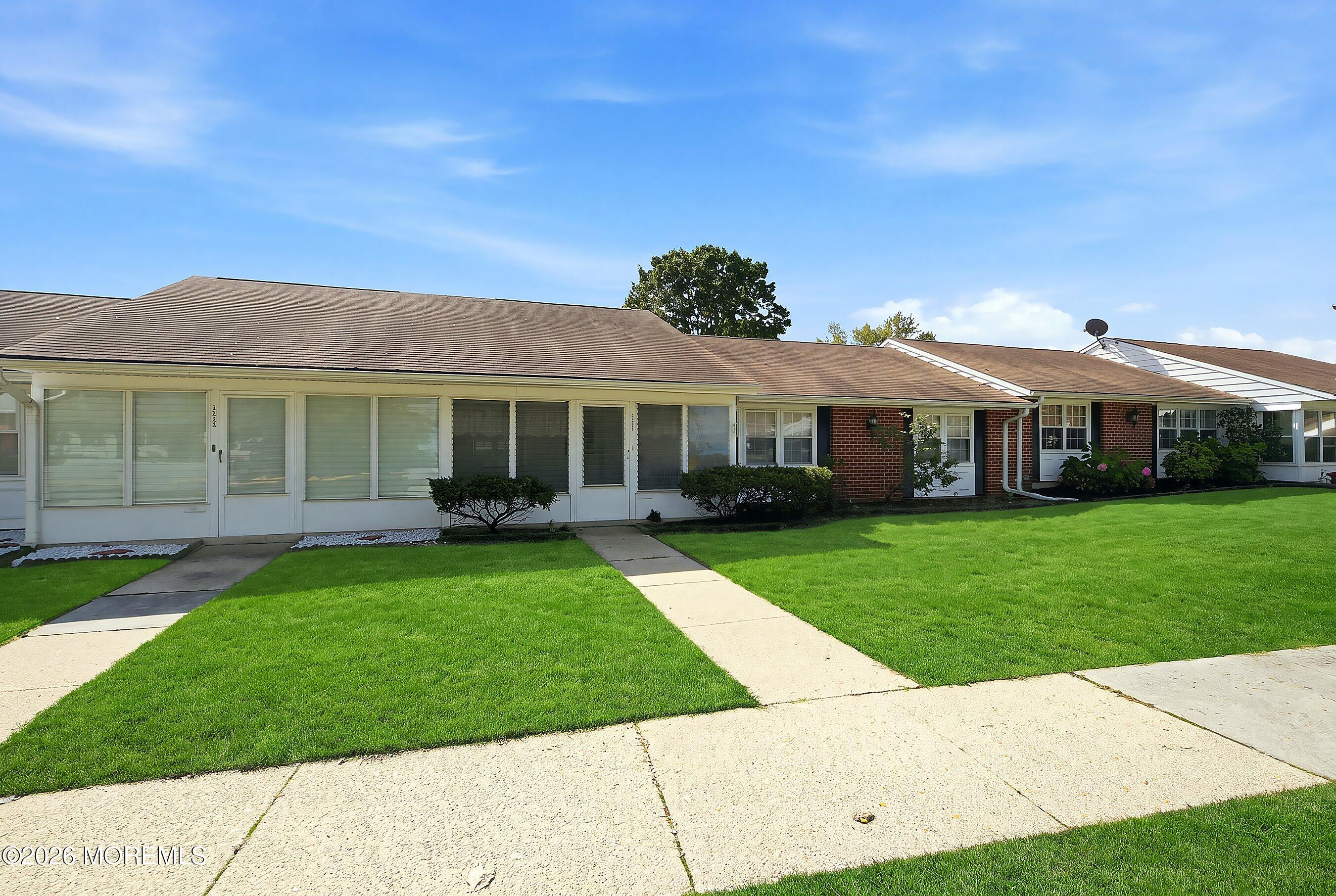 1005B Aberdeen Drive 100b
