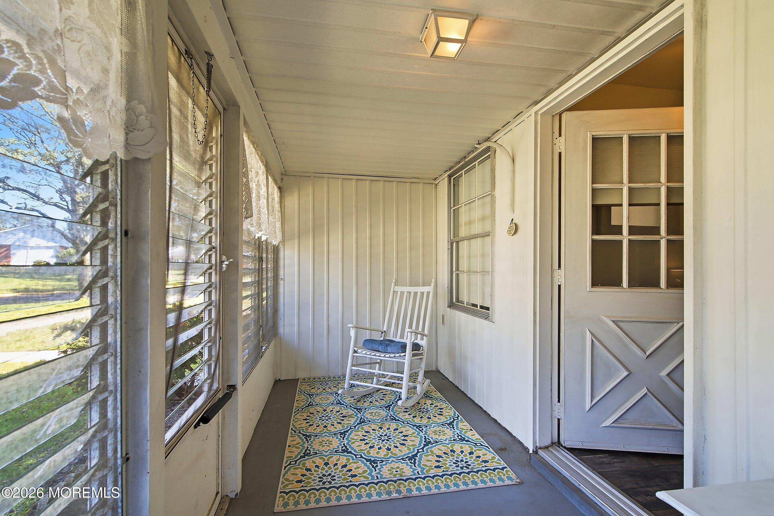 1005B Aberdeen Drive 100b