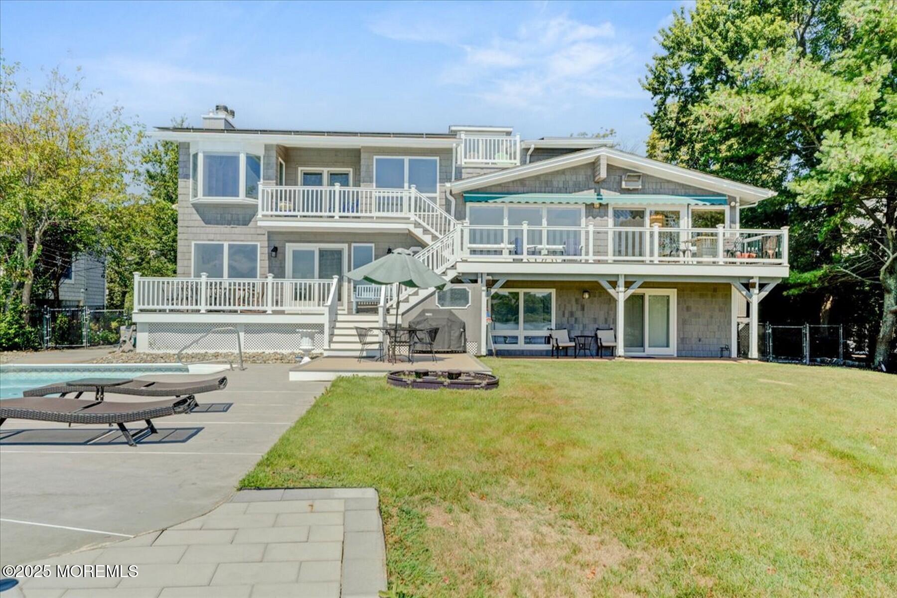 74 Seneca Place