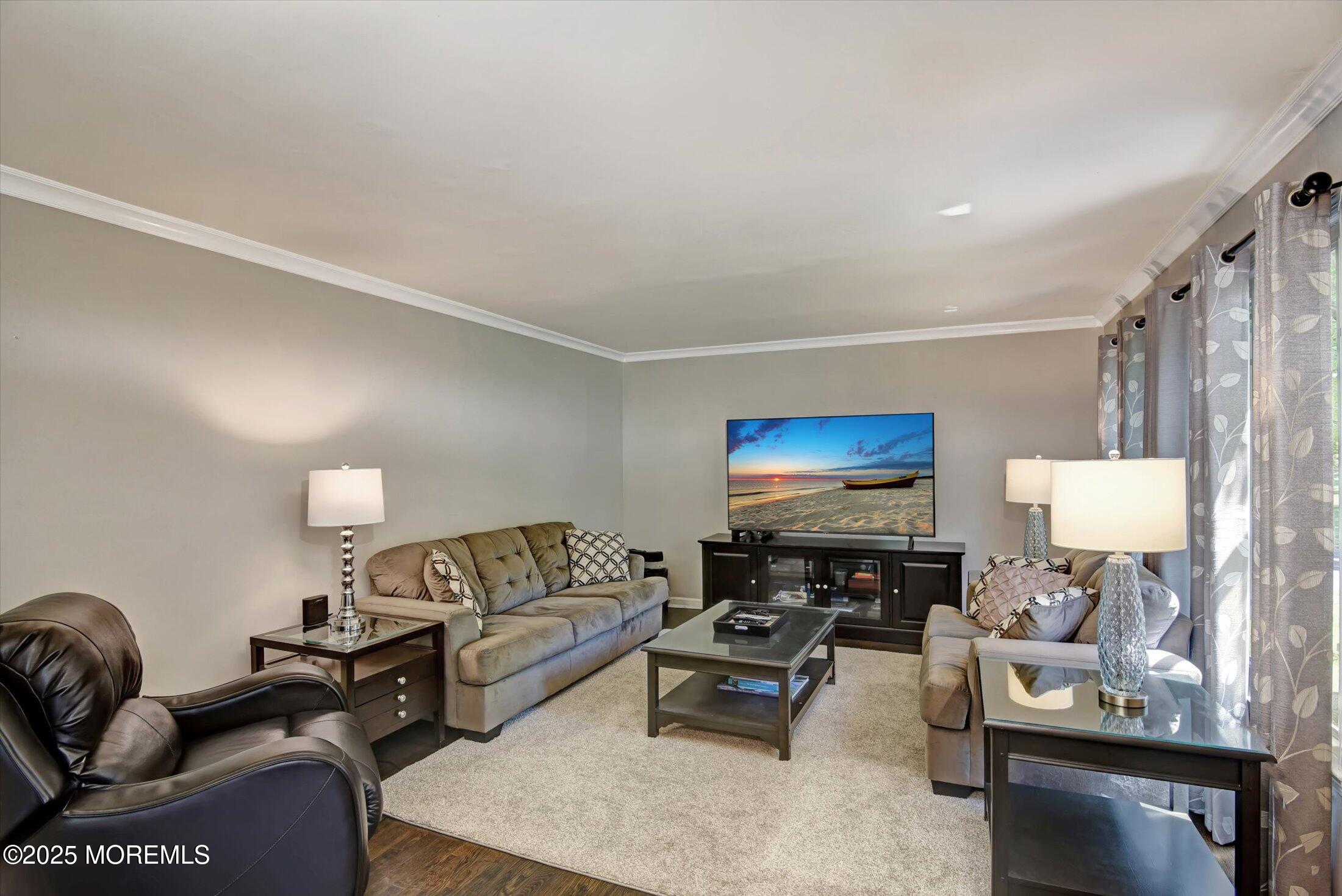 58 Rockwell Circle, Marlboro, New Jersey image 7