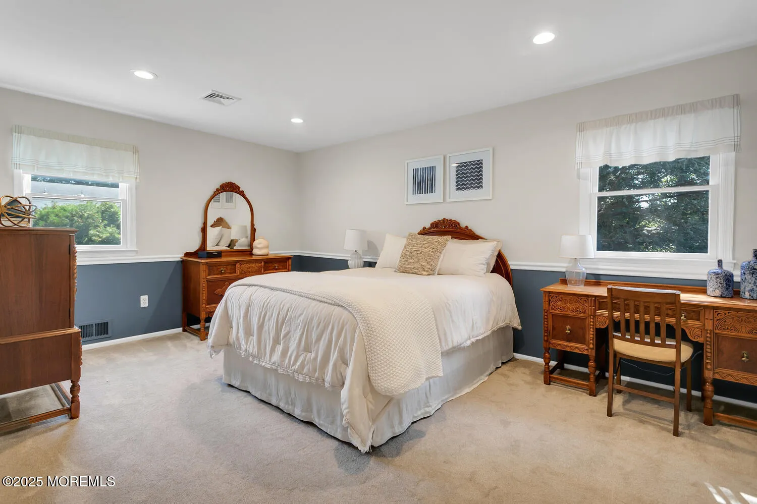 Middletown, New Jersey 07748, United States, 4 Bedrooms Bedrooms, ,4 BathroomsBathrooms,Residential,Pending,203700