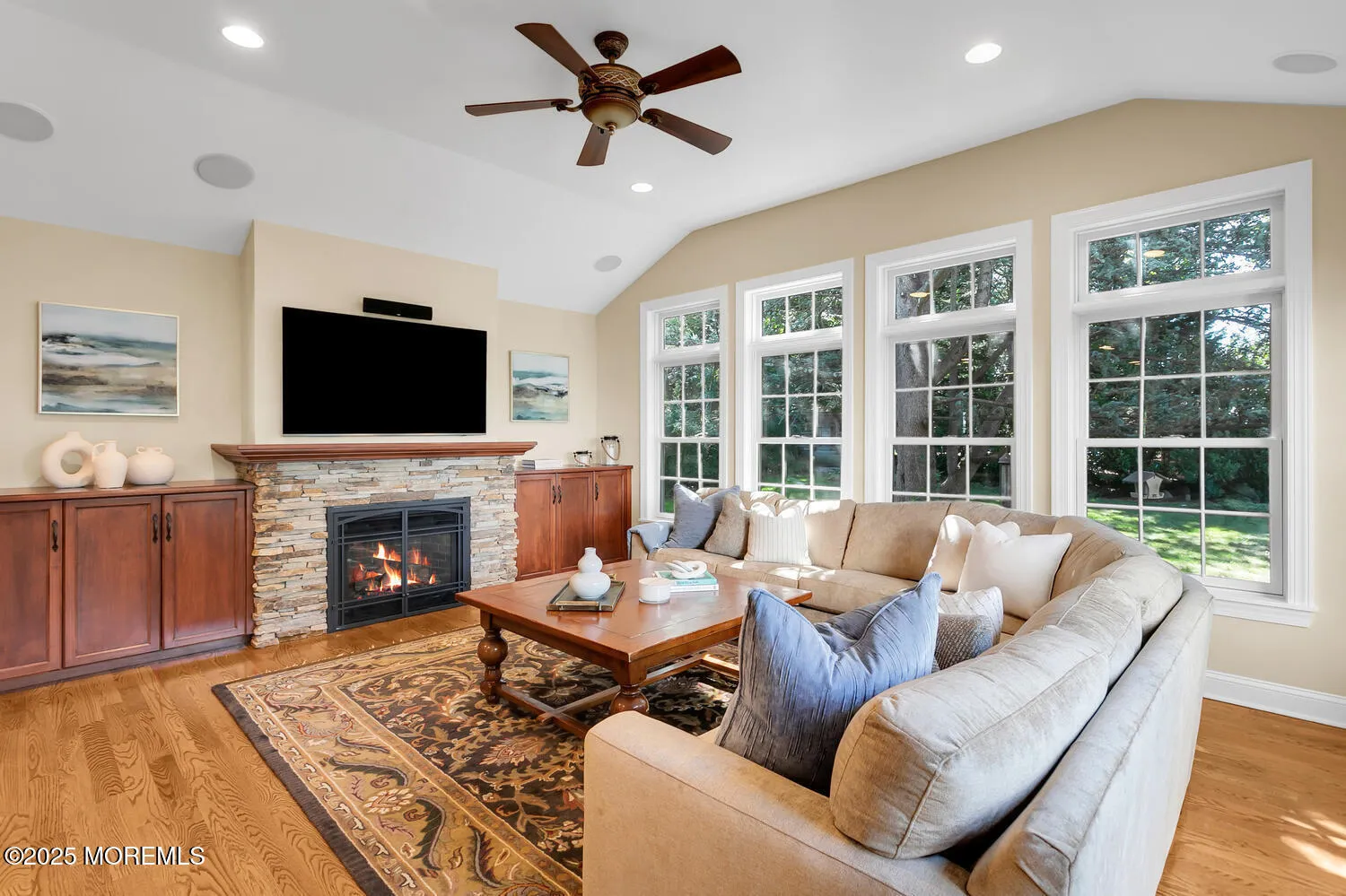 Middletown, New Jersey 07748, United States, 4 Bedrooms Bedrooms, ,4 BathroomsBathrooms,Residential,Pending,203700