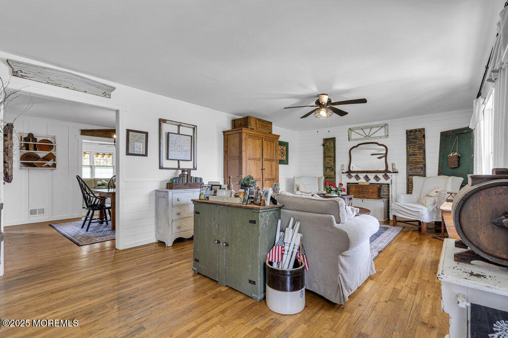 375 Tenth Avenue, Manchester, New Jersey image 16