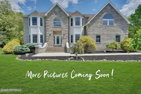 Homes For Sale - 1983 Pamela Court<br/> Toms River, NJ 08755