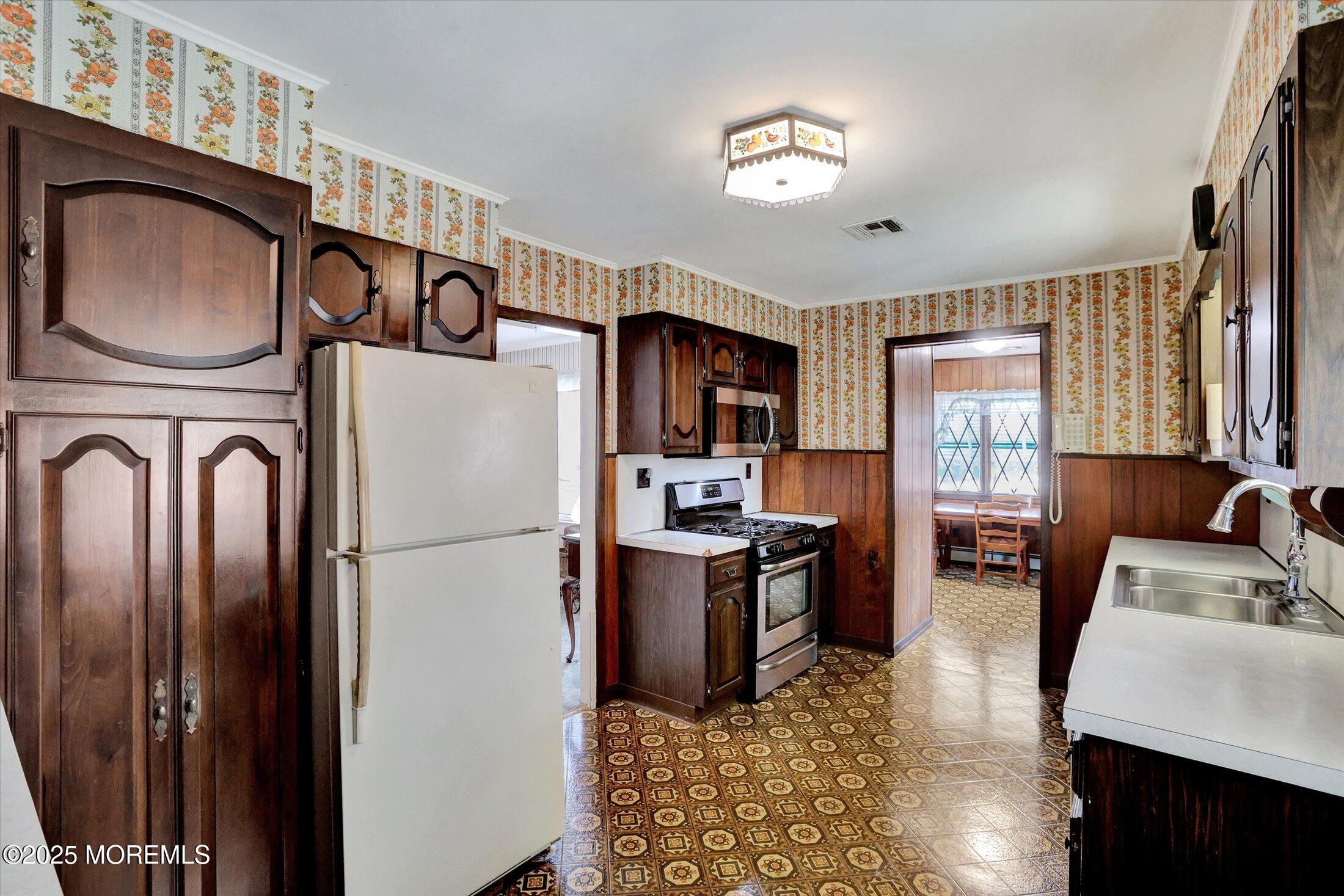 2159 Allenwood Road, Wall, South Dakota image 21