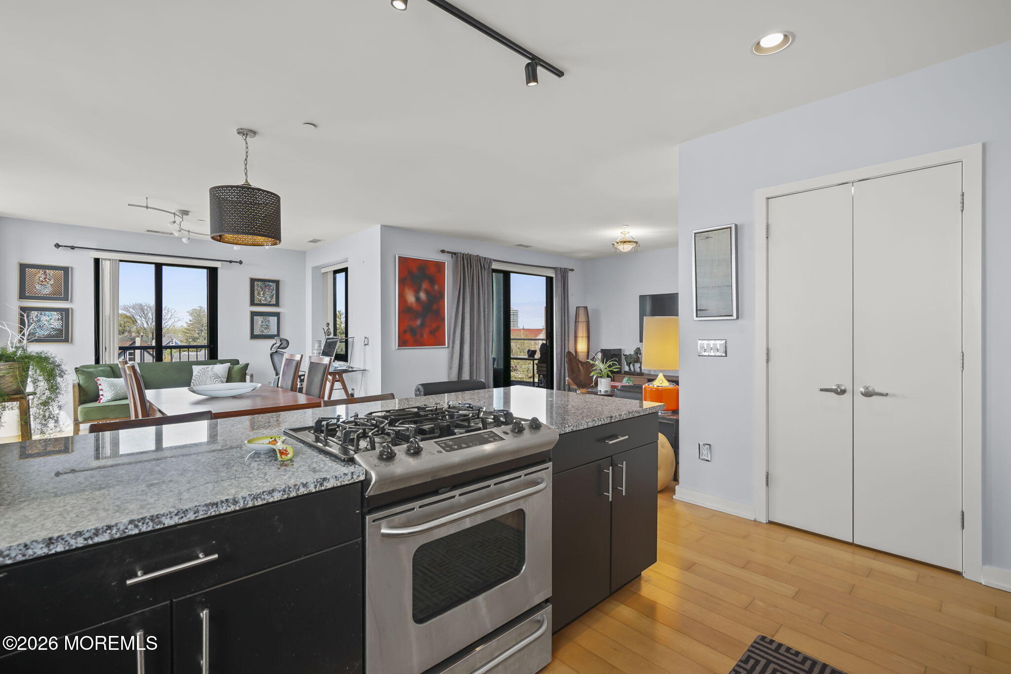 510 Monroe Avenue 401