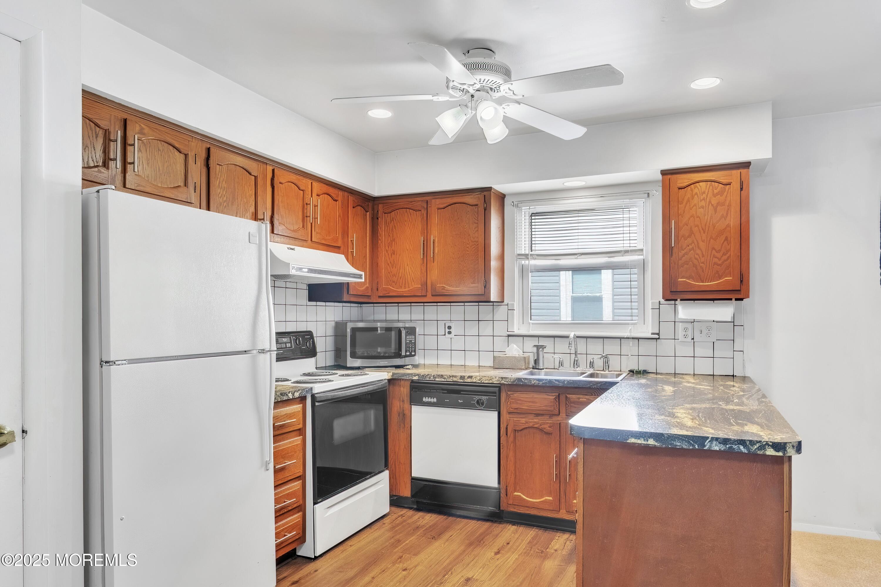 15 Courtshire Drive, Brick, New Jersey image 40
