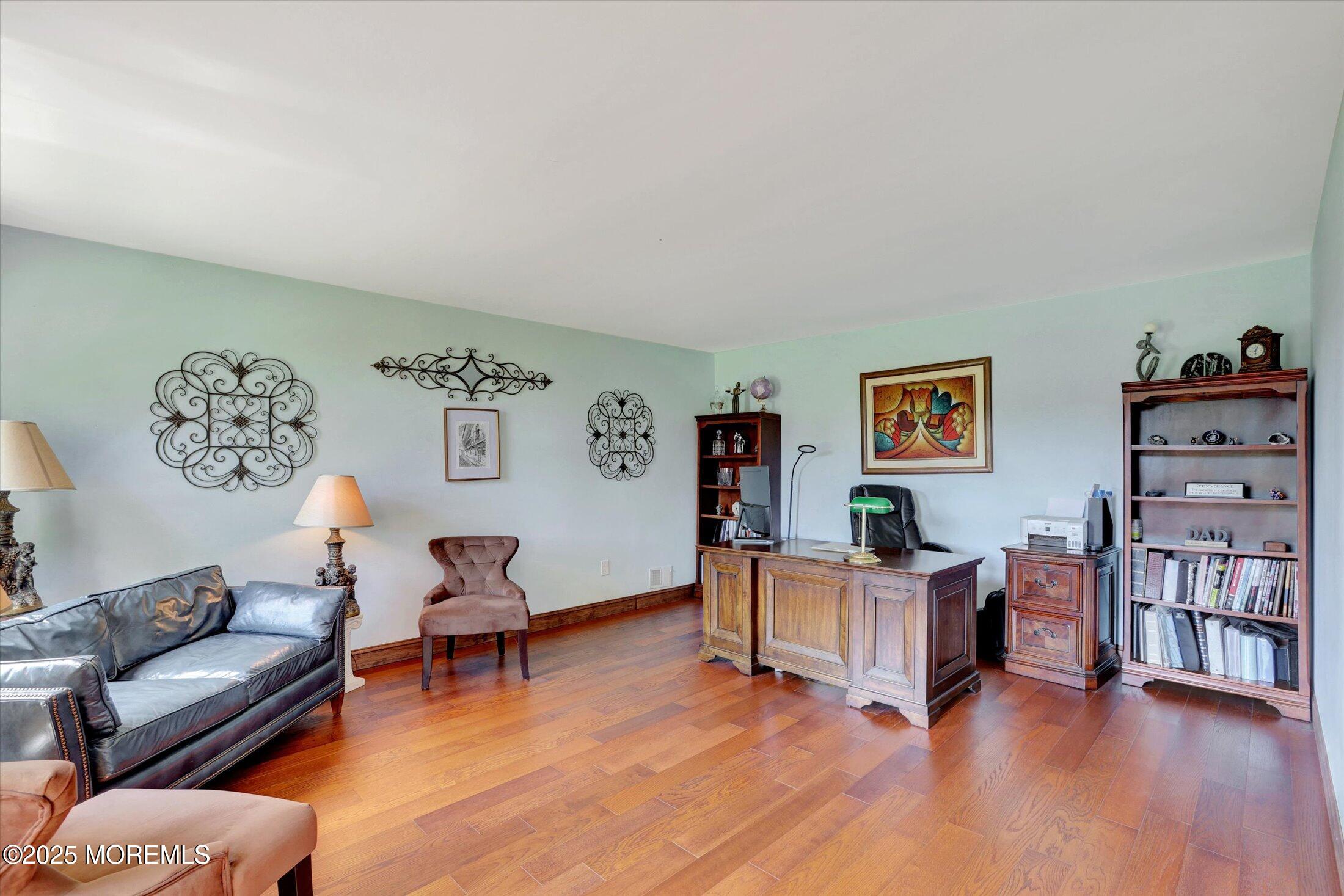 17 Stacy Drive, Cream Ridge, New Jersey image 9