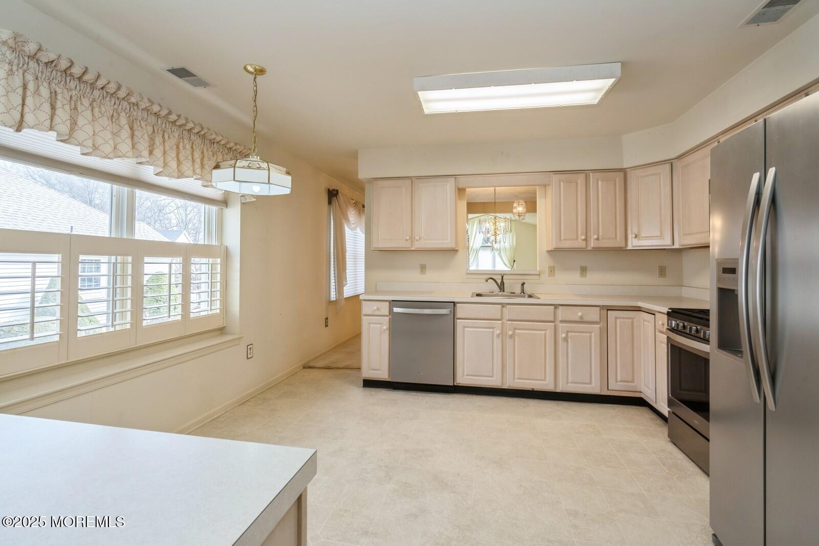 1920 Kwansan Court, Toms River, New Jersey image 12