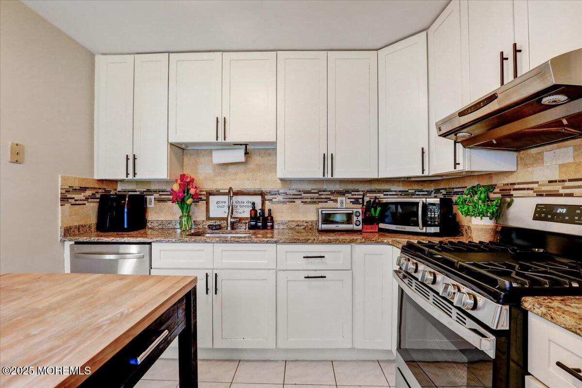 243 Larchwood Court, Howell, New Jersey image 11