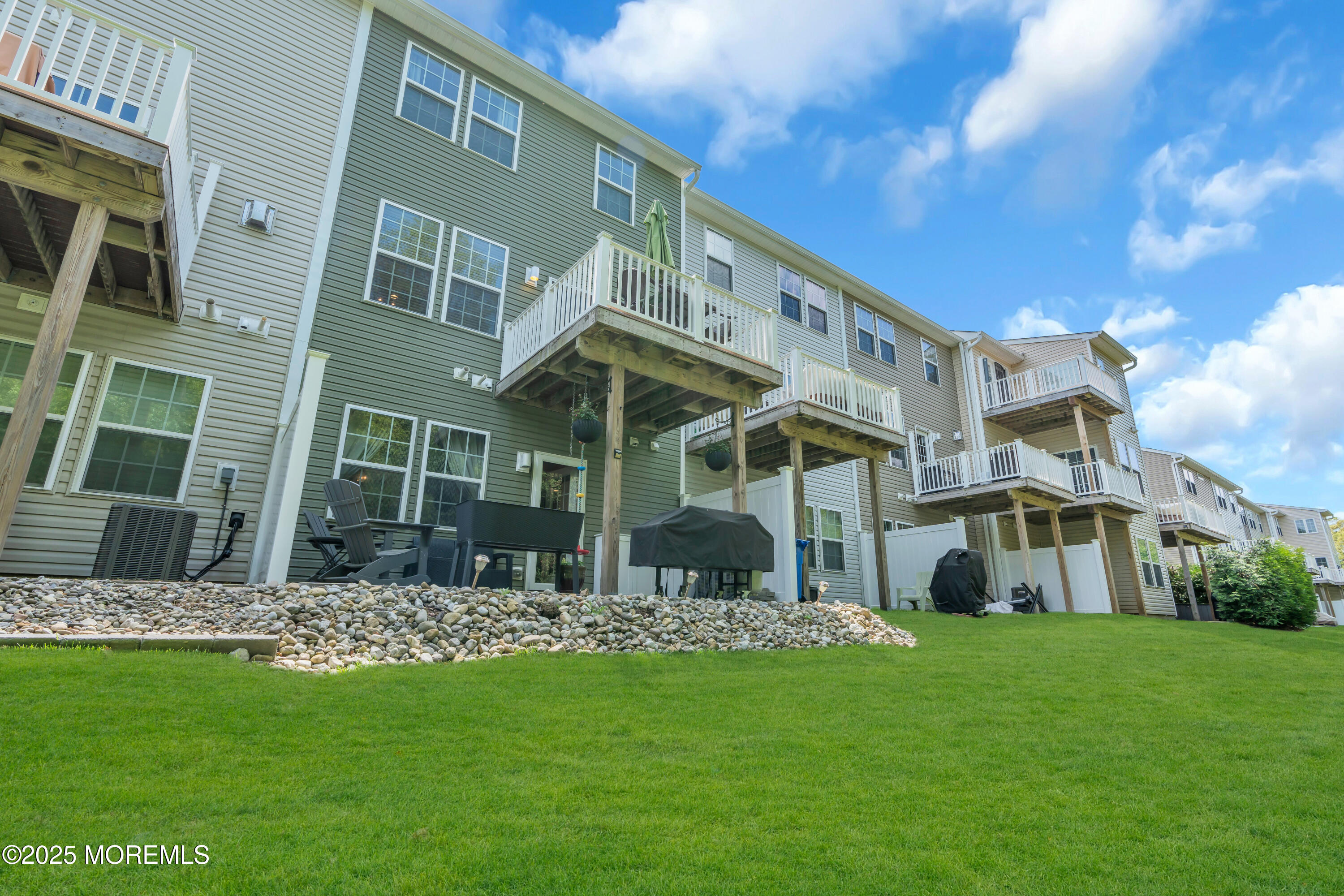 150 Waypoint Drive, Eatontown, New Jersey image 40