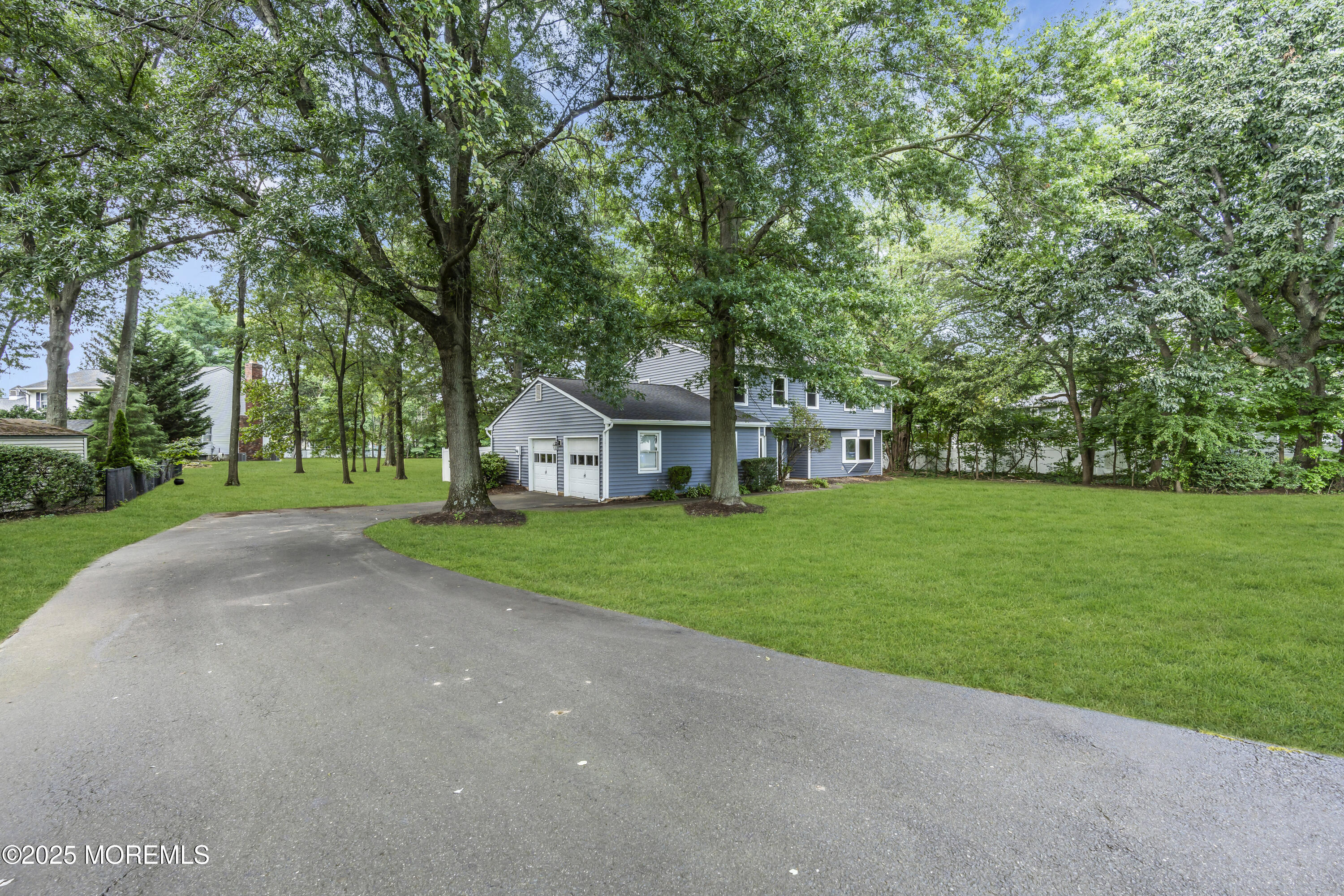 11 Phillips Mills Drive