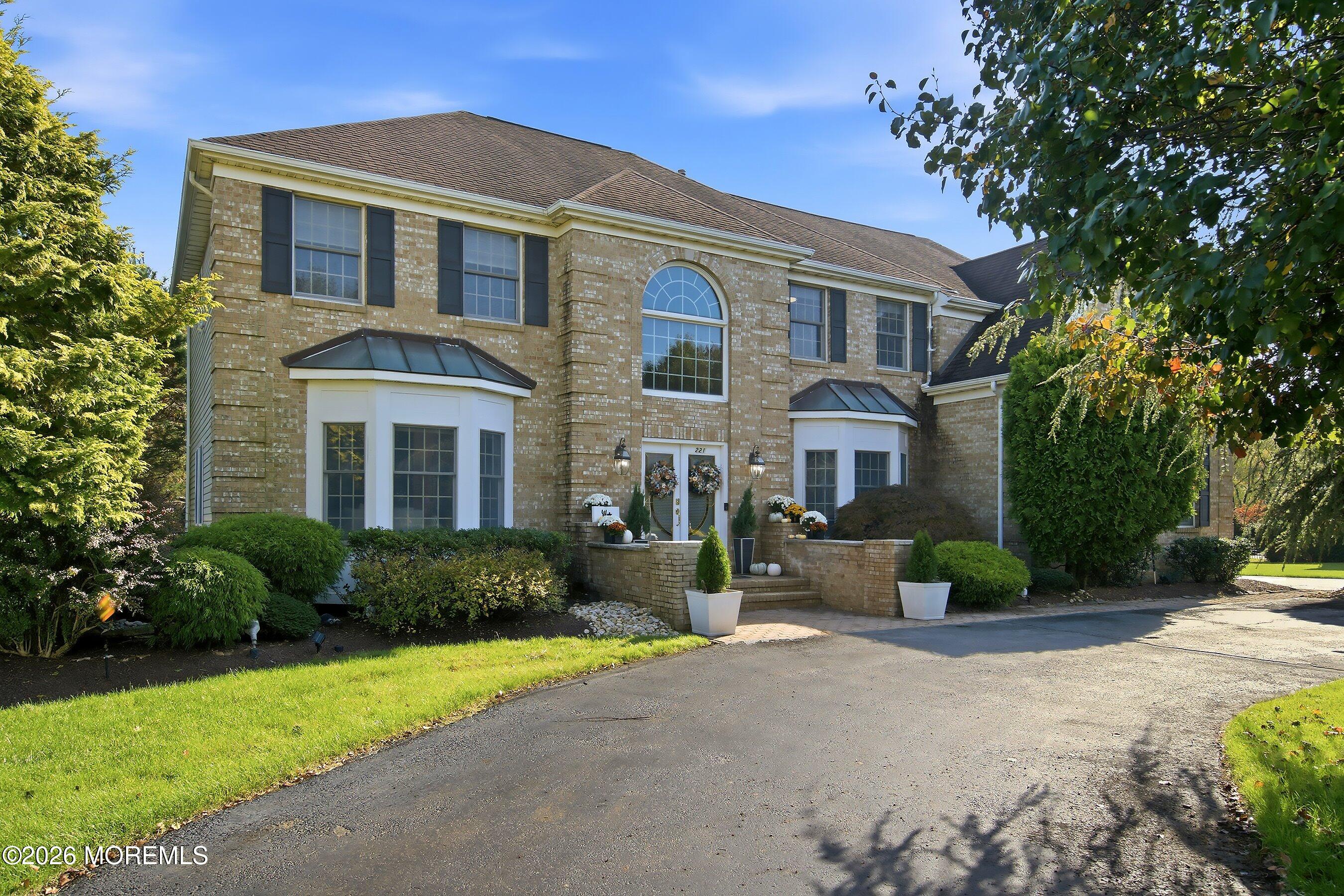 221 Verdant Court