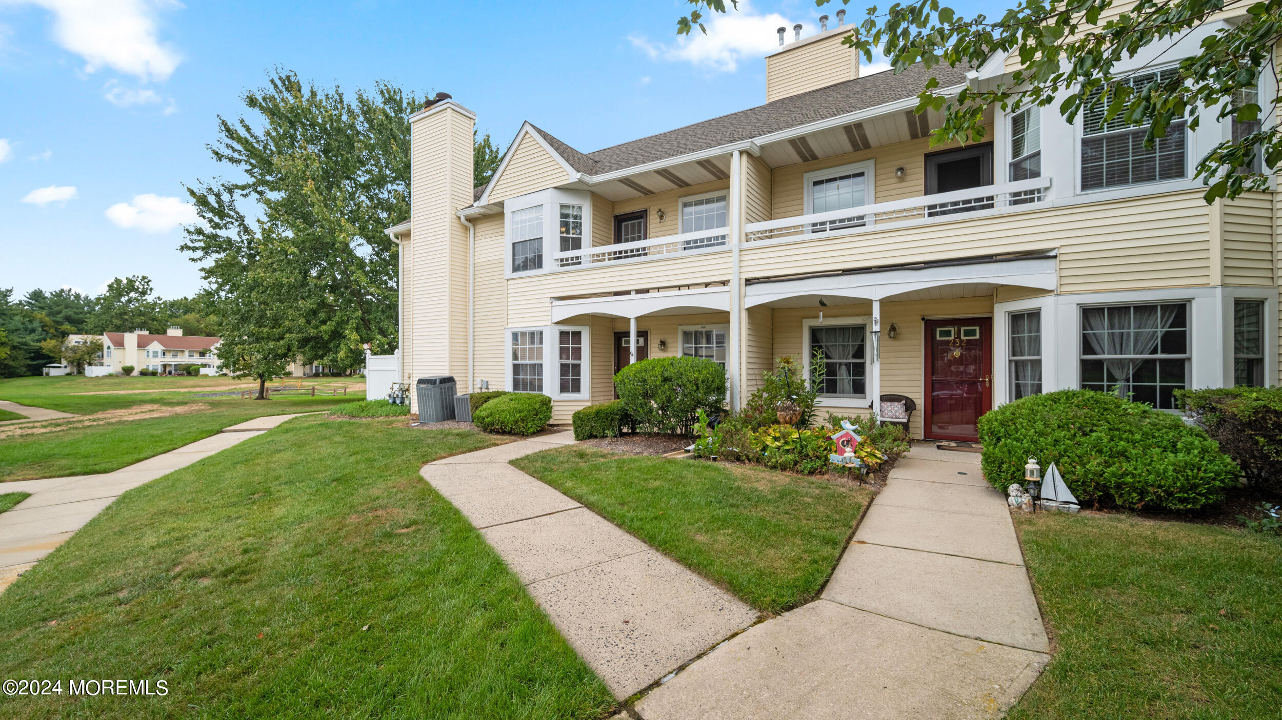 228 Mill Run Court, Hightstown, New Jersey image 6