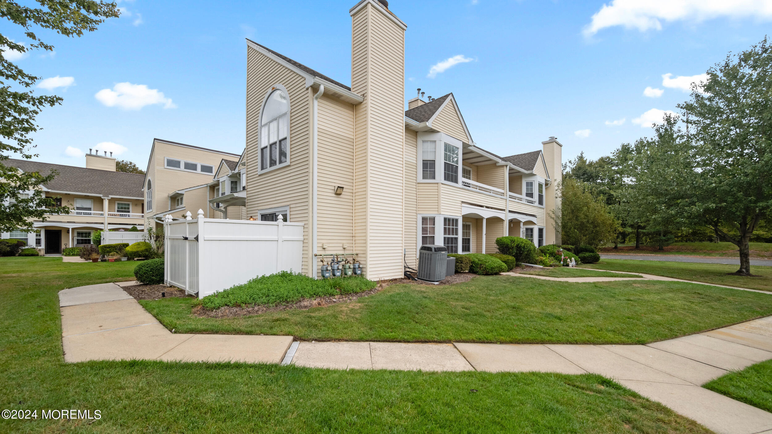 228 Mill Run Court, Hightstown, New Jersey image 7