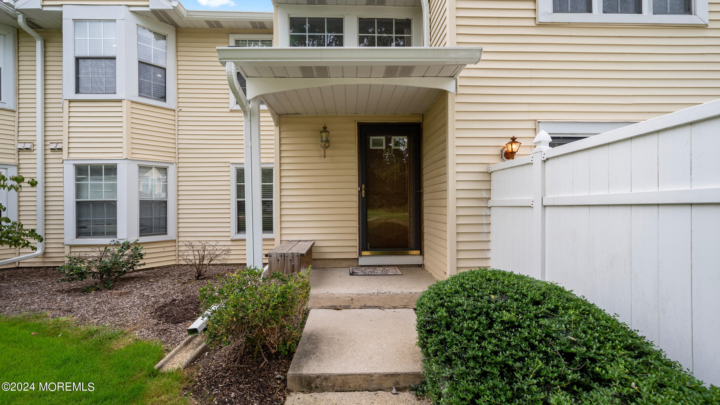 228 Mill Run Court, Hightstown, New Jersey image 2