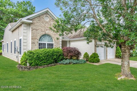 Photo of 33 Pine Valley Road, Jackson, NJ 08527 (MLS # 22535382)