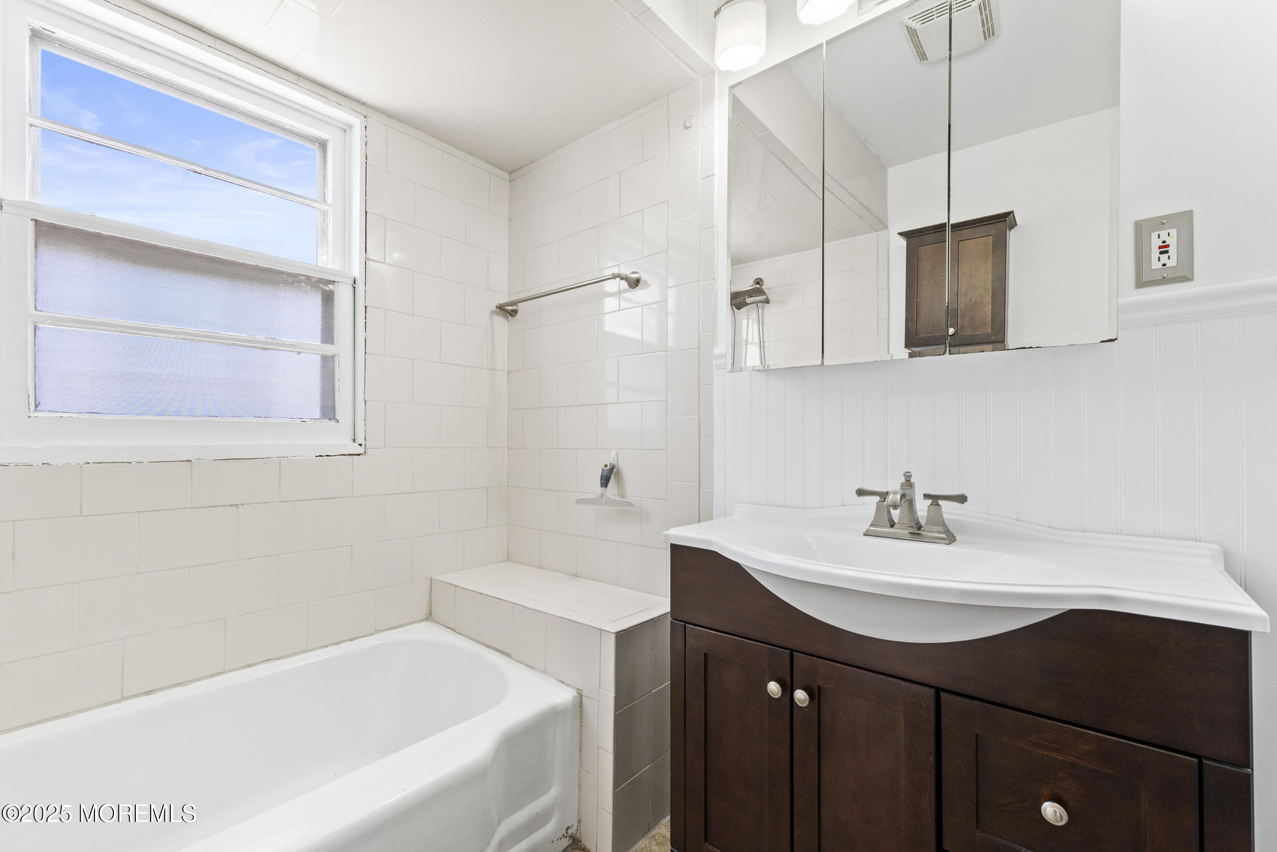 43 Jensen Avenue, Fords, New Jersey image 11