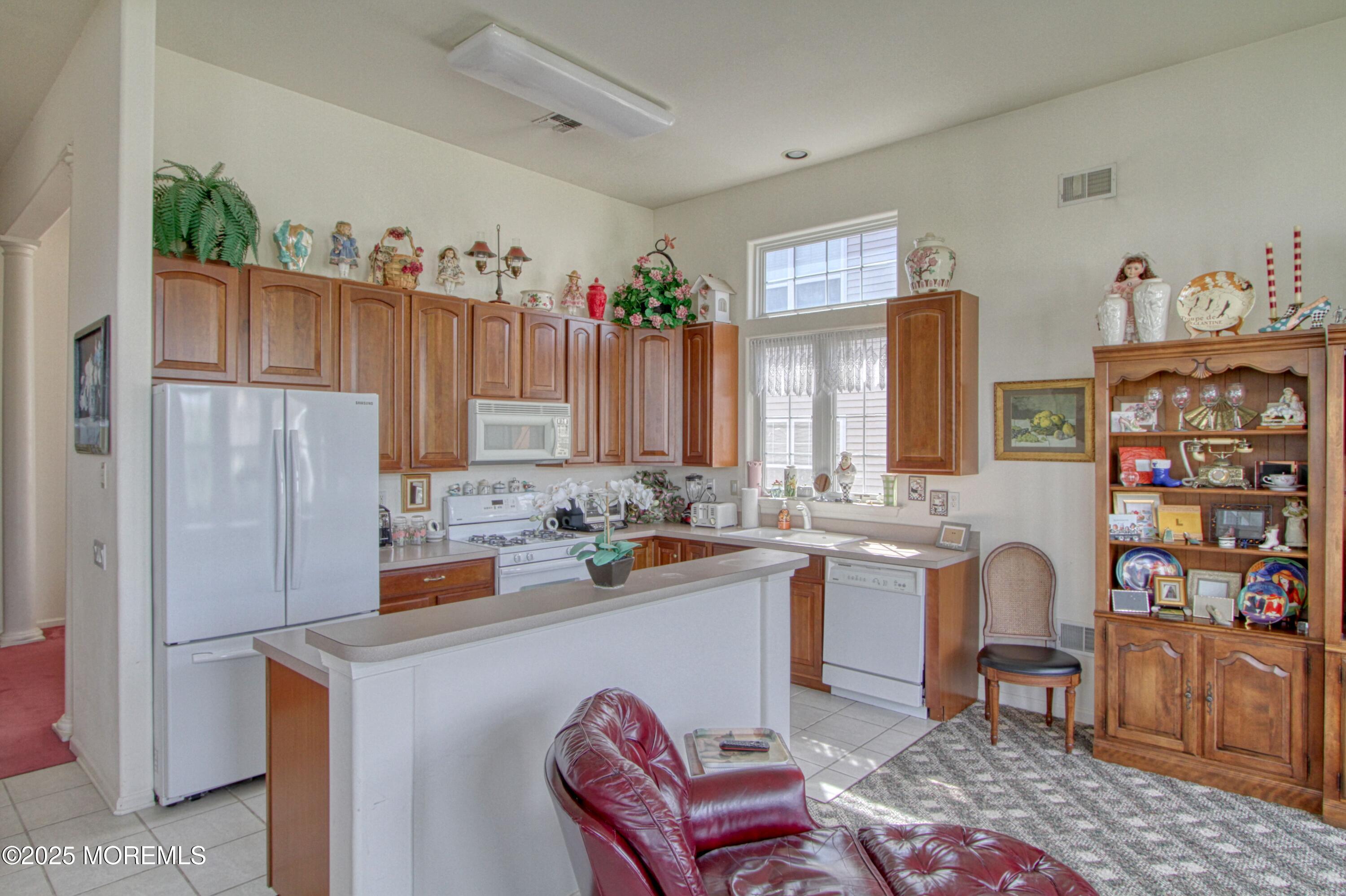 10 Lakeland Drive, Barnegat, New Jersey image 2