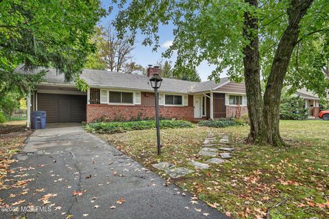 Photo of 308 Kenwood Drive, Moorestown, NJ 08057 (MLS # 22531340)