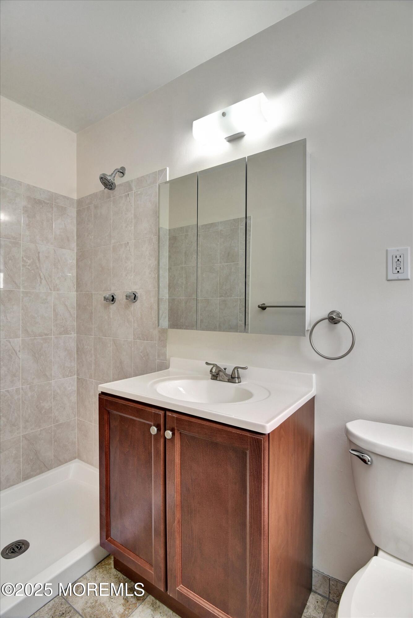43 Manchester Court #F, Freehold, New Jersey image 16