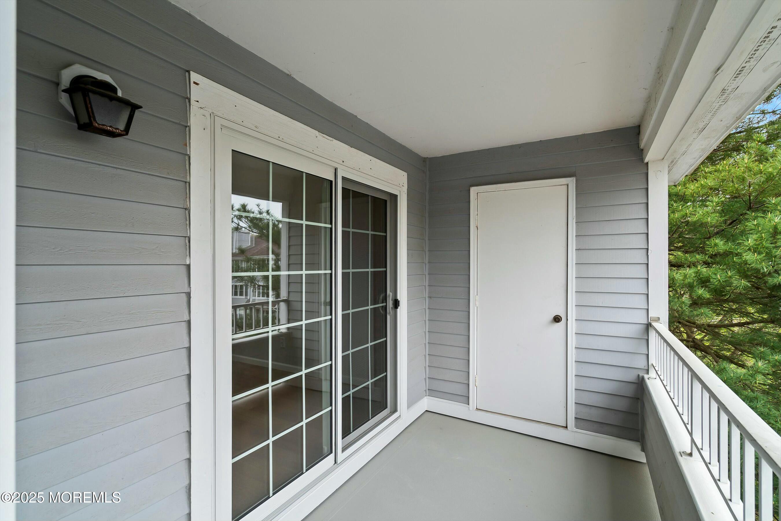 2212 Candlelight Court #2212, Helmetta, New Jersey image 18