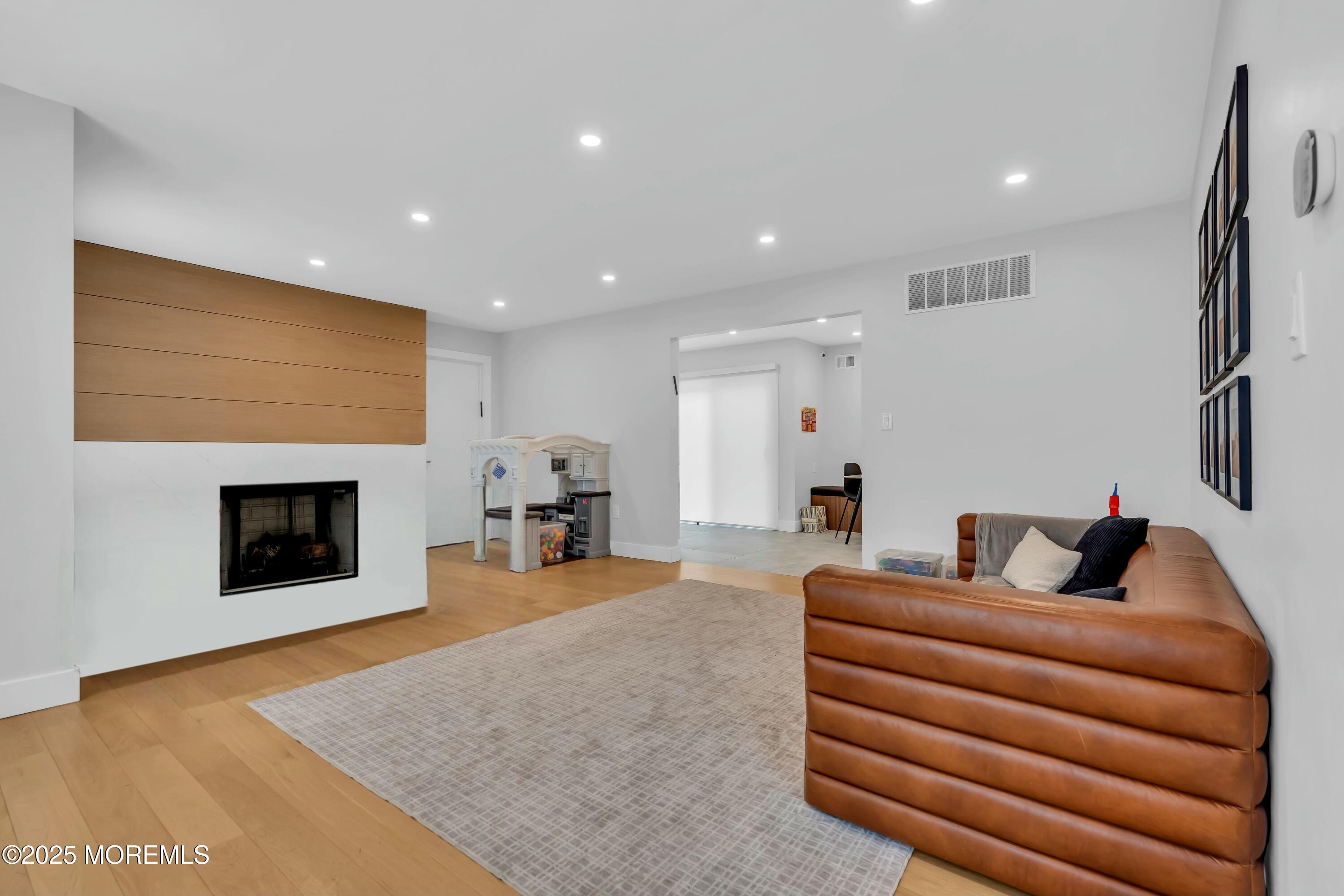17 Danielle Court, Jackson, New Jersey image 19