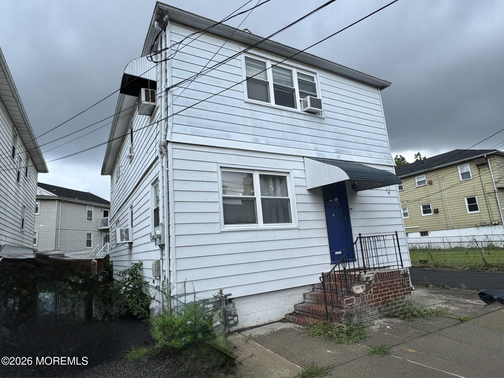 1216 Broadway - Photo 2