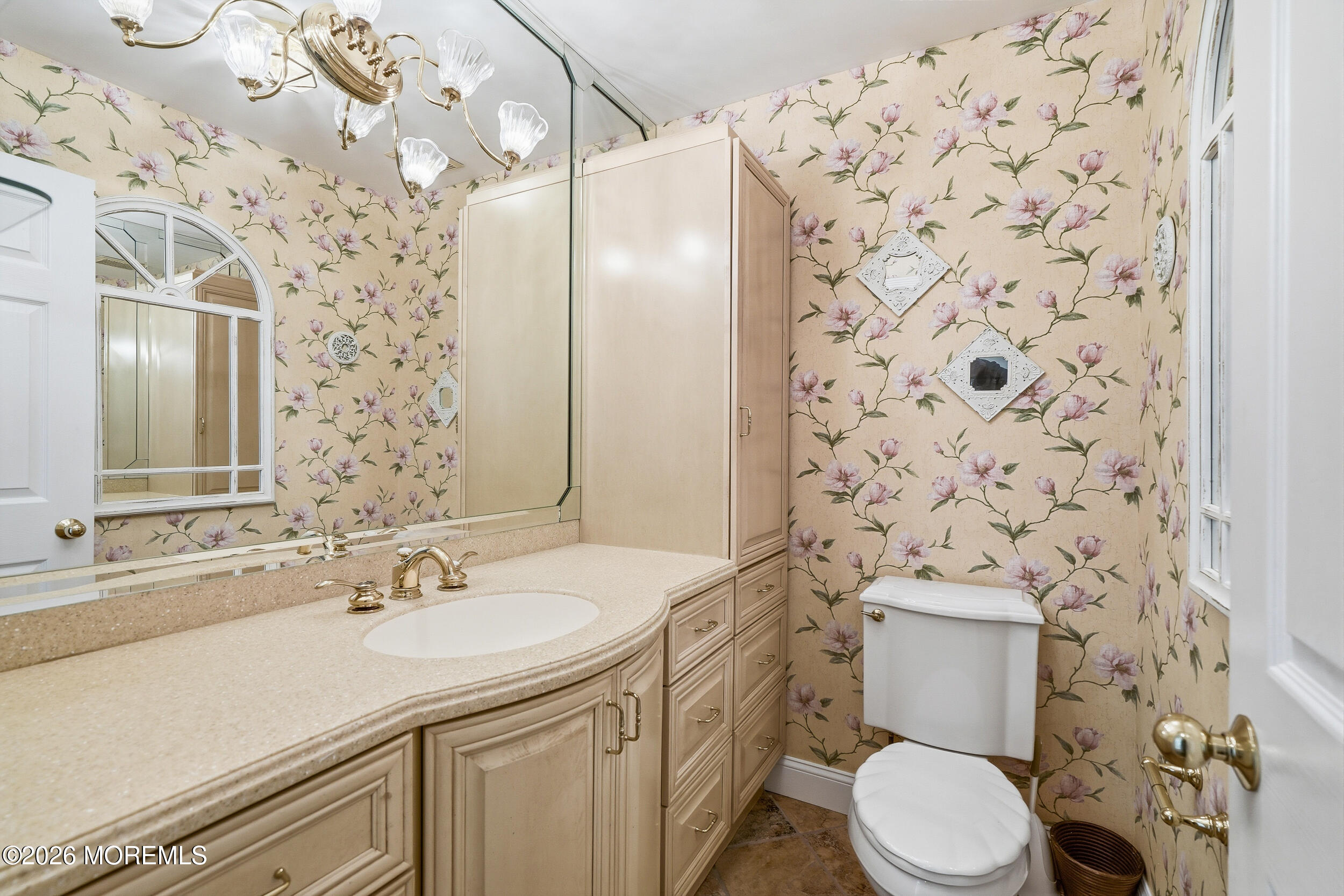 Oakhurst, New Jersey, 07755, United States, 3 Bedrooms Bedrooms, ,3 BathroomsBathrooms,Residential,Active,2043841