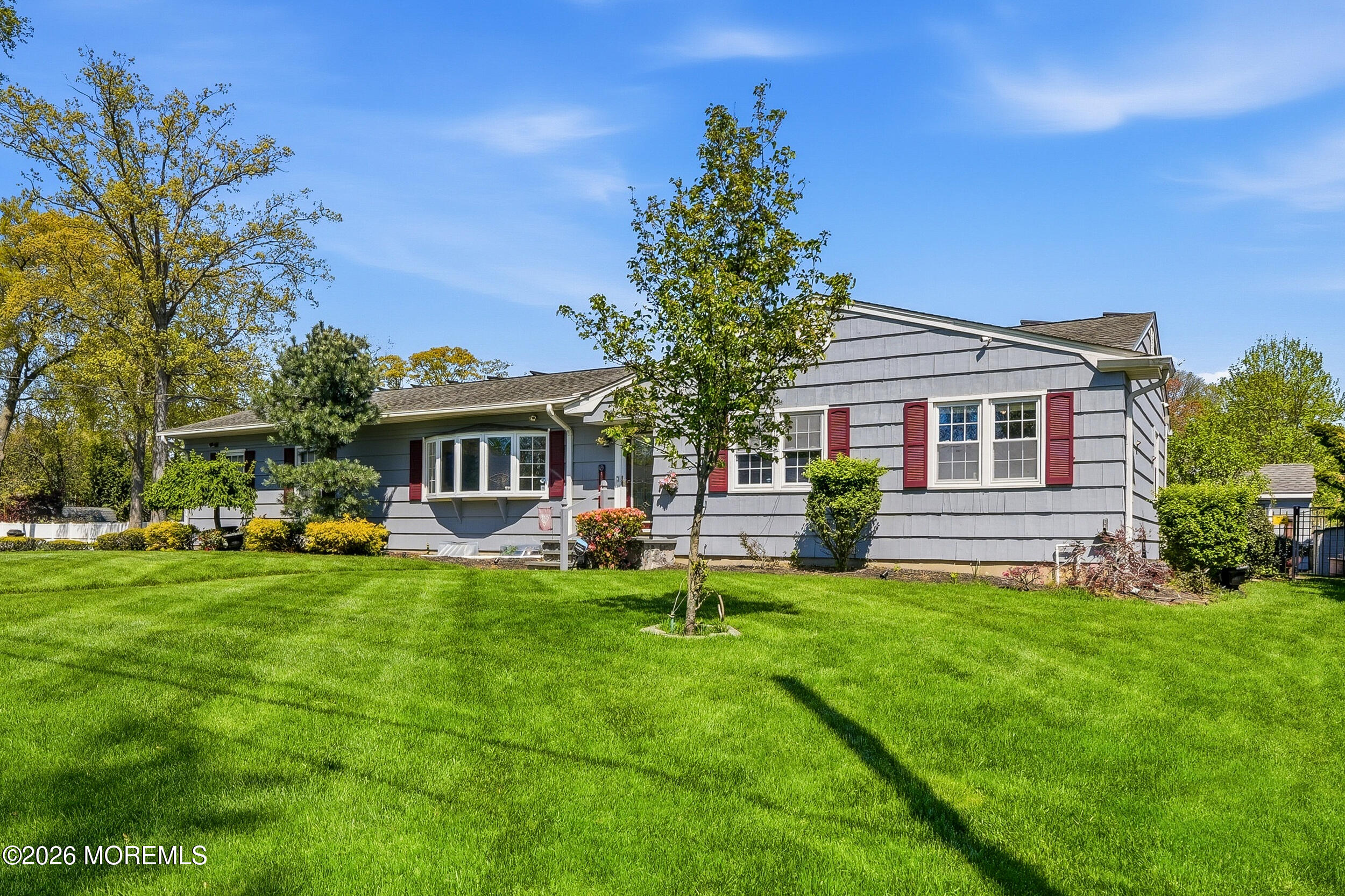 Oakhurst, New Jersey, 07755, United States, 3 Bedrooms Bedrooms, ,3 BathroomsBathrooms,Residential,Active,2043841