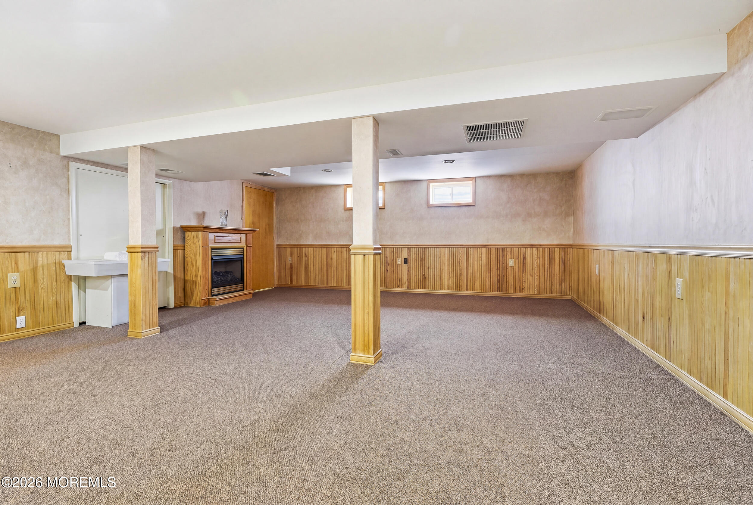 Oakhurst, New Jersey, 07755, United States, 3 Bedrooms Bedrooms, ,3 BathroomsBathrooms,Residential,Active,2043841