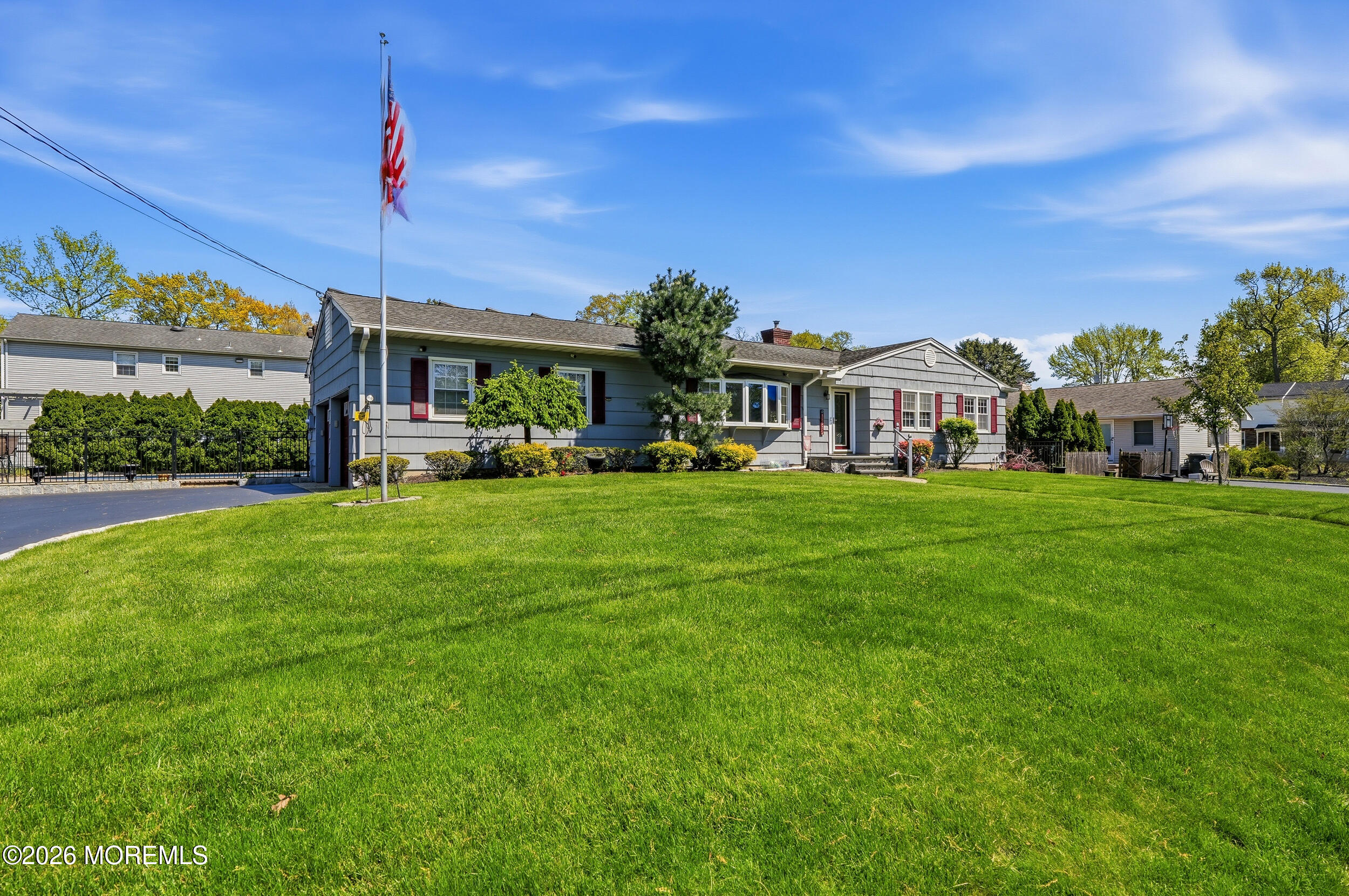 Oakhurst, New Jersey, 07755, United States, 3 Bedrooms Bedrooms, ,3 BathroomsBathrooms,Residential,Active,2043841