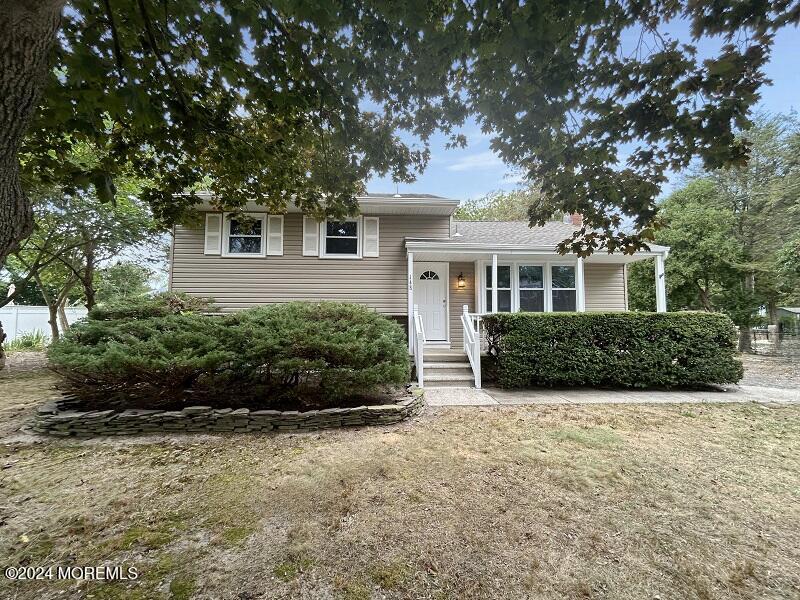 148 Center Street, Manahawkin, New Jersey image 1