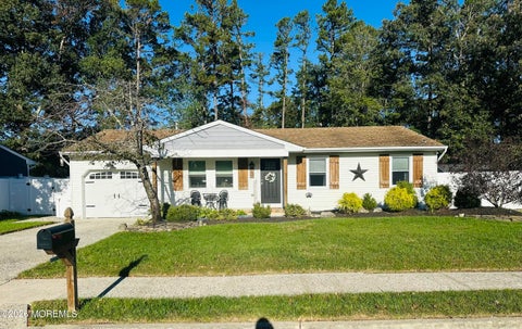 Photo for 751 N Oak Road