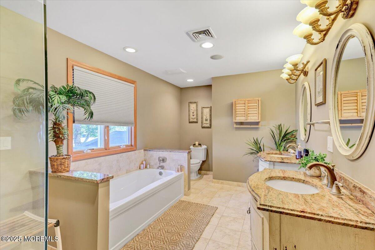 55 Yorktowne Drive, Manalapan, New Jersey image 29