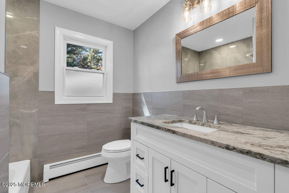 33 Brookfield Court, Toms River, New Jersey image 38