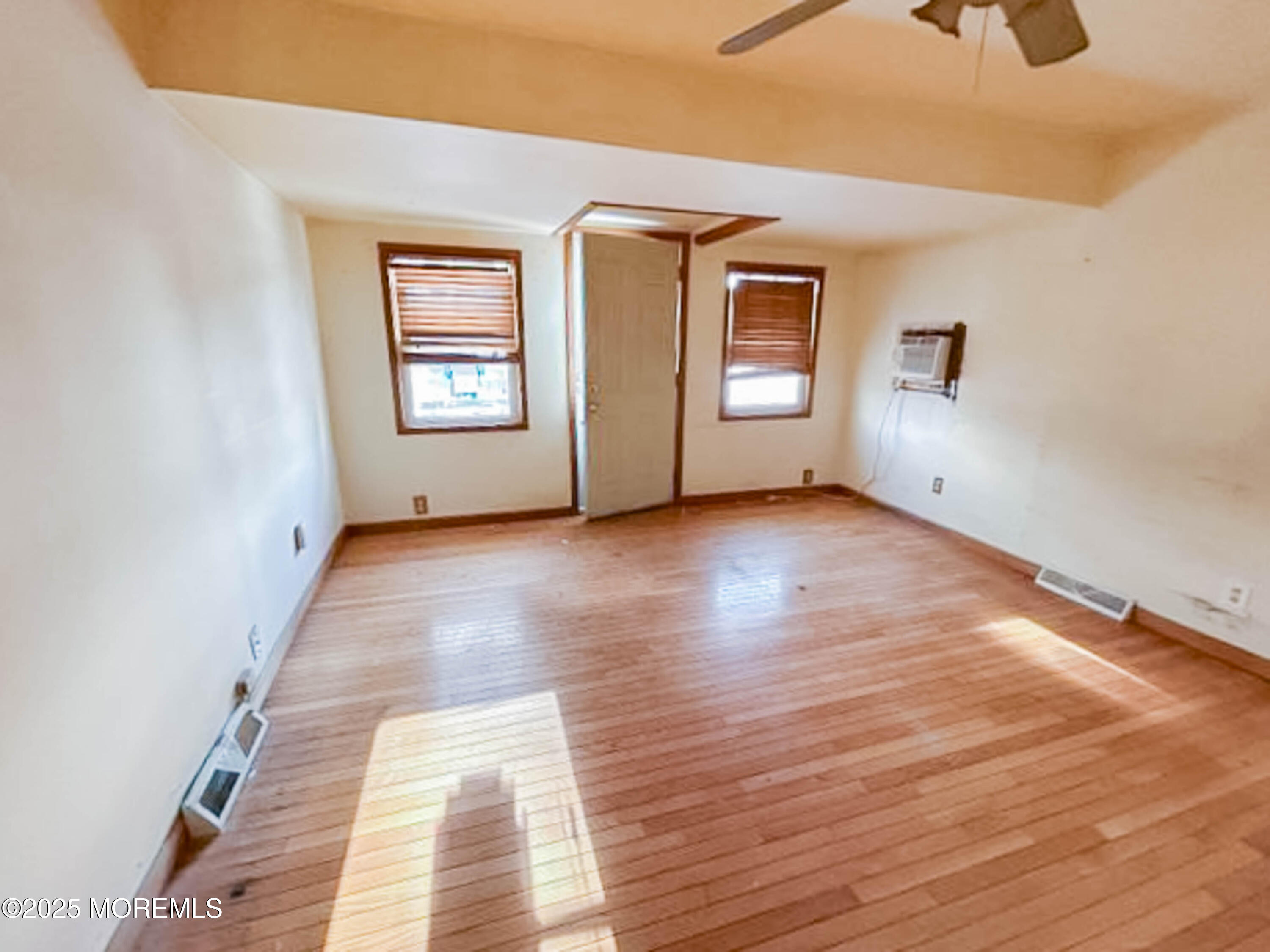 58 Manalapan Road, Spotswood, New Jersey image 6
