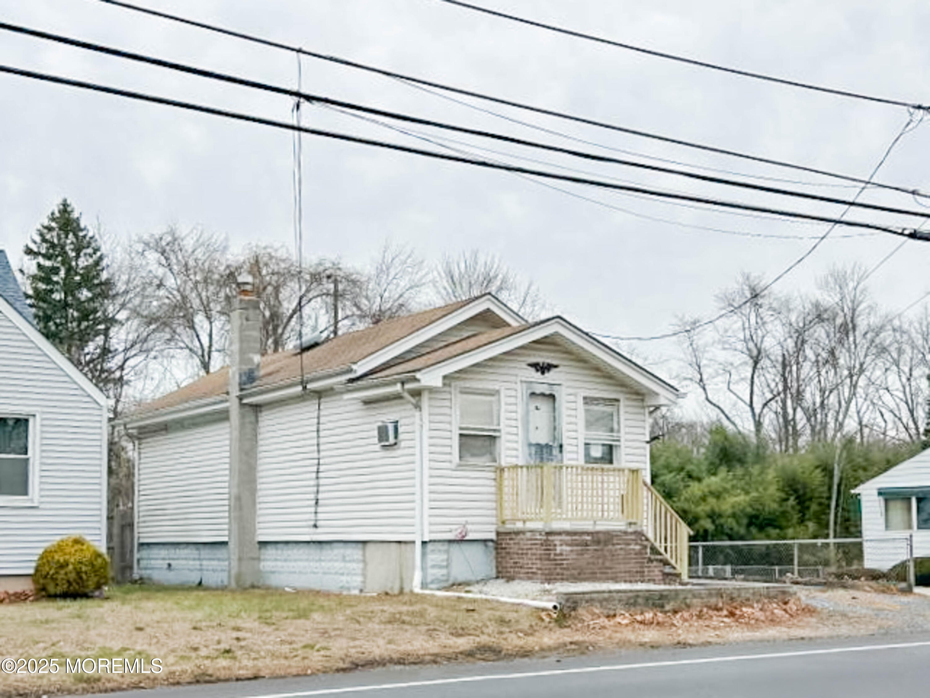 58 Manalapan Road, Spotswood, New Jersey image 2