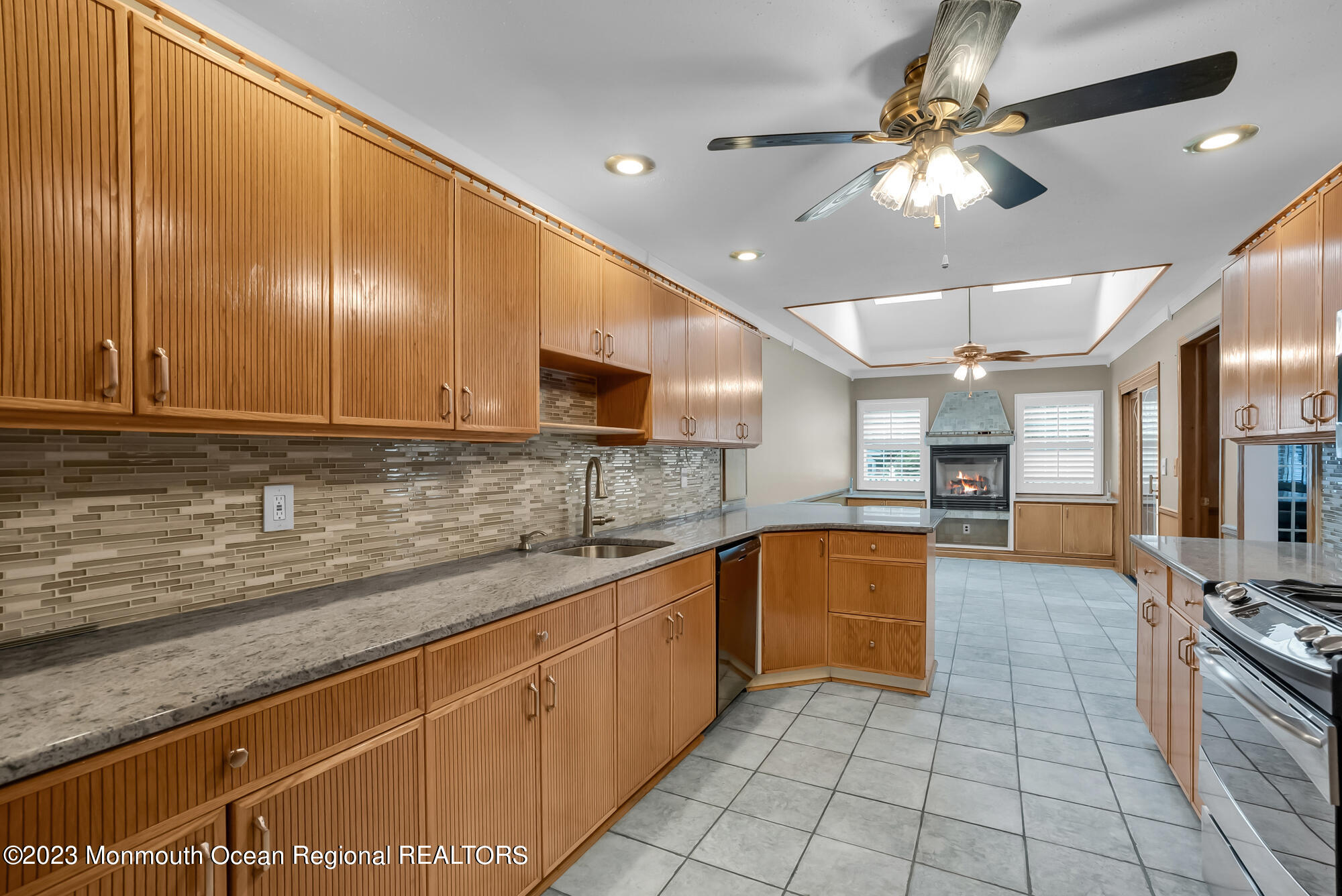 471 W Park Avenue, Oakhurst, New Jersey image 12