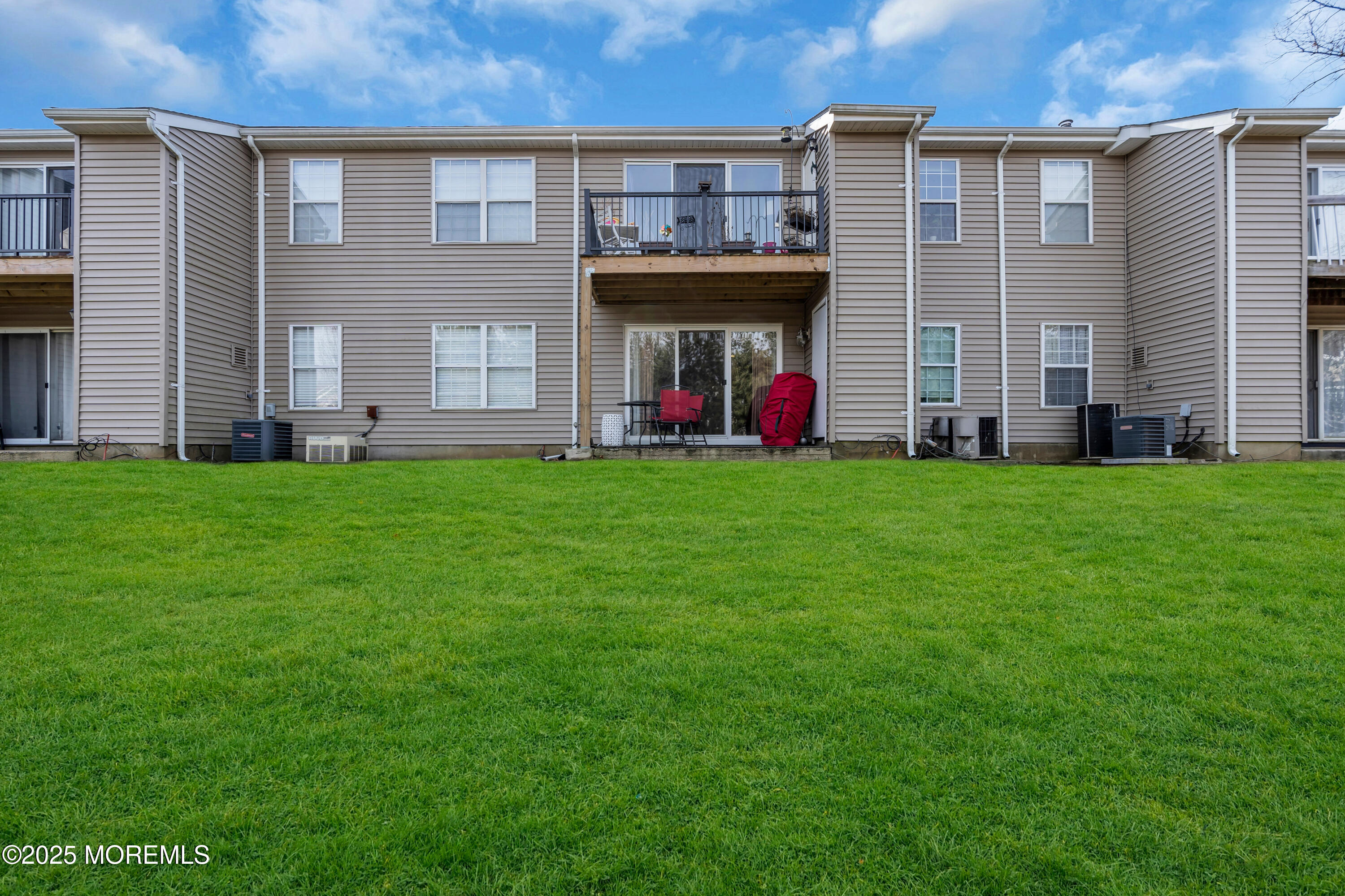 83 Nicole Court, Old Bridge, New Jersey image 13