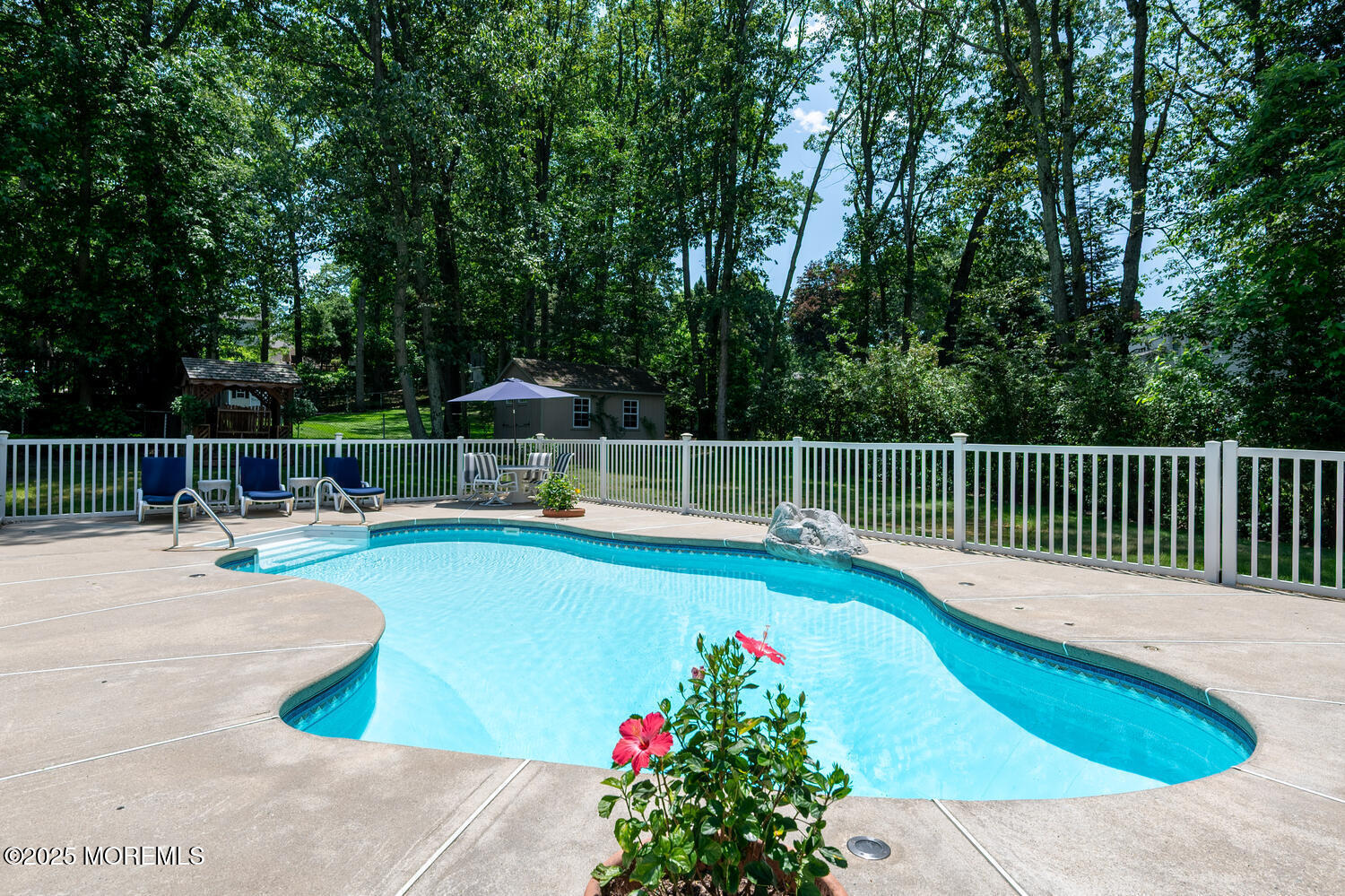 11 Woodmere Drive