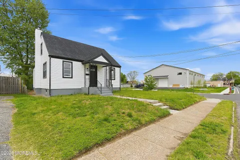 MLS: 22612508