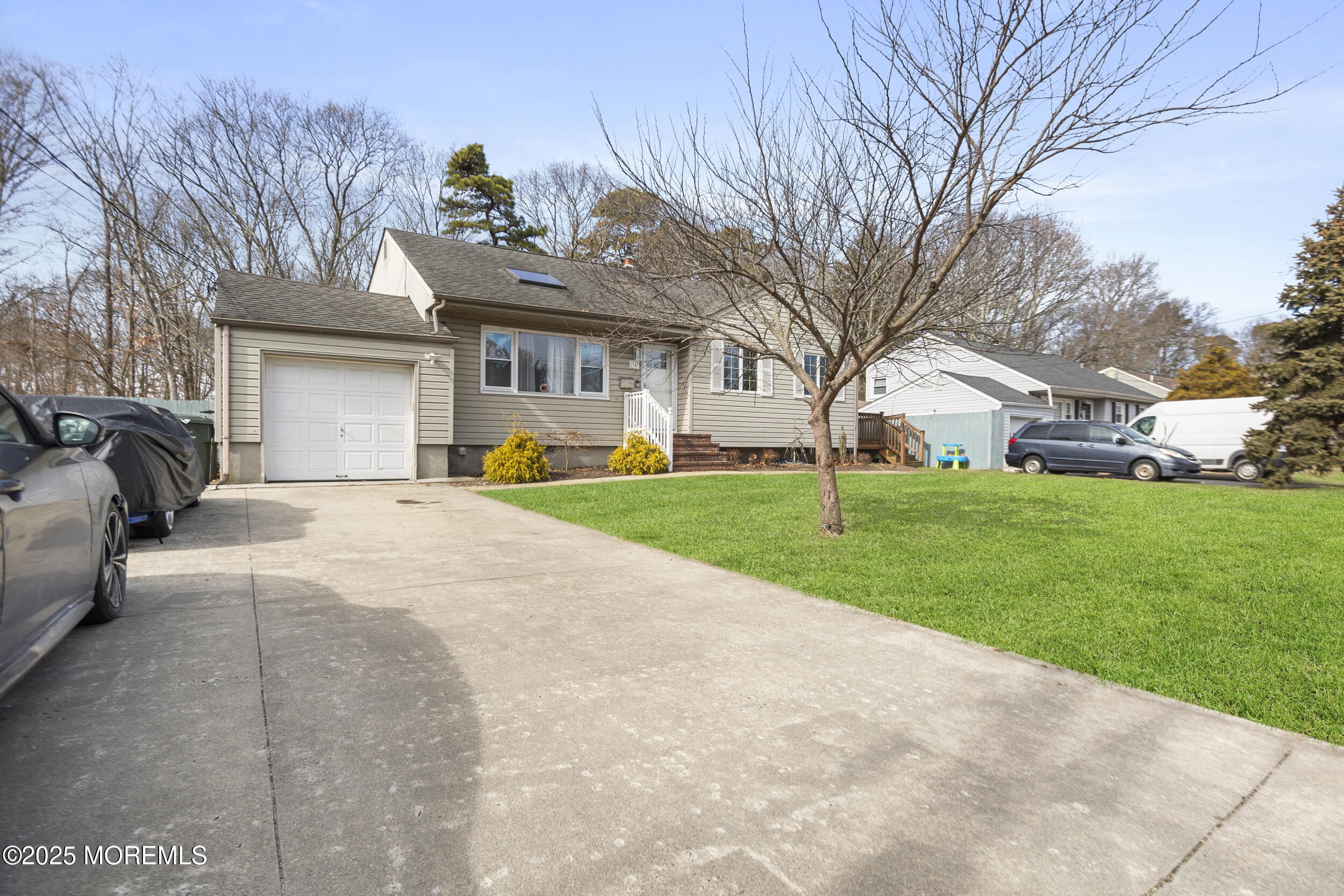 34 Arno Street, Oakhurst, New Jersey image 4