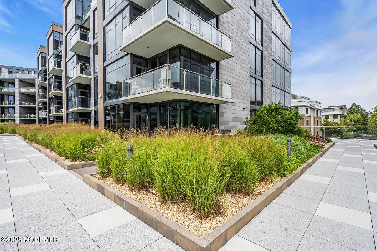30 Melrose Terrace 209
