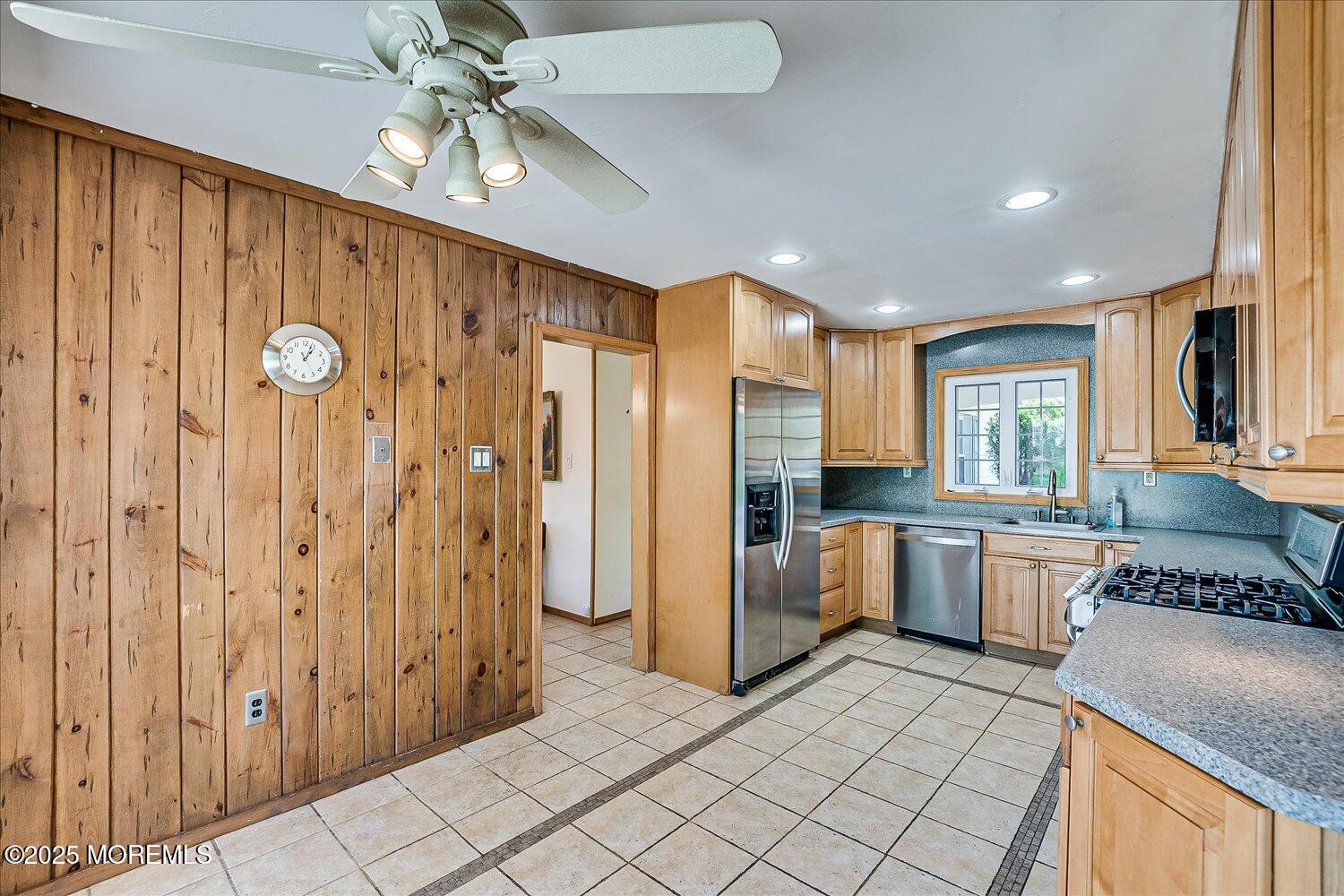14 Clinton Drive, Manalapan, New Jersey image 20