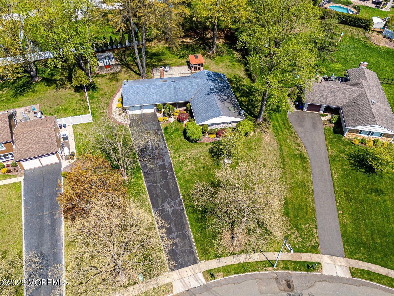 14 Clinton Drive, Manalapan, New Jersey image 6