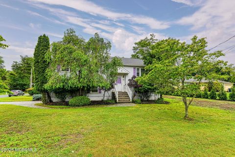 610 W Park Avenue Oakhurst NJ 07755