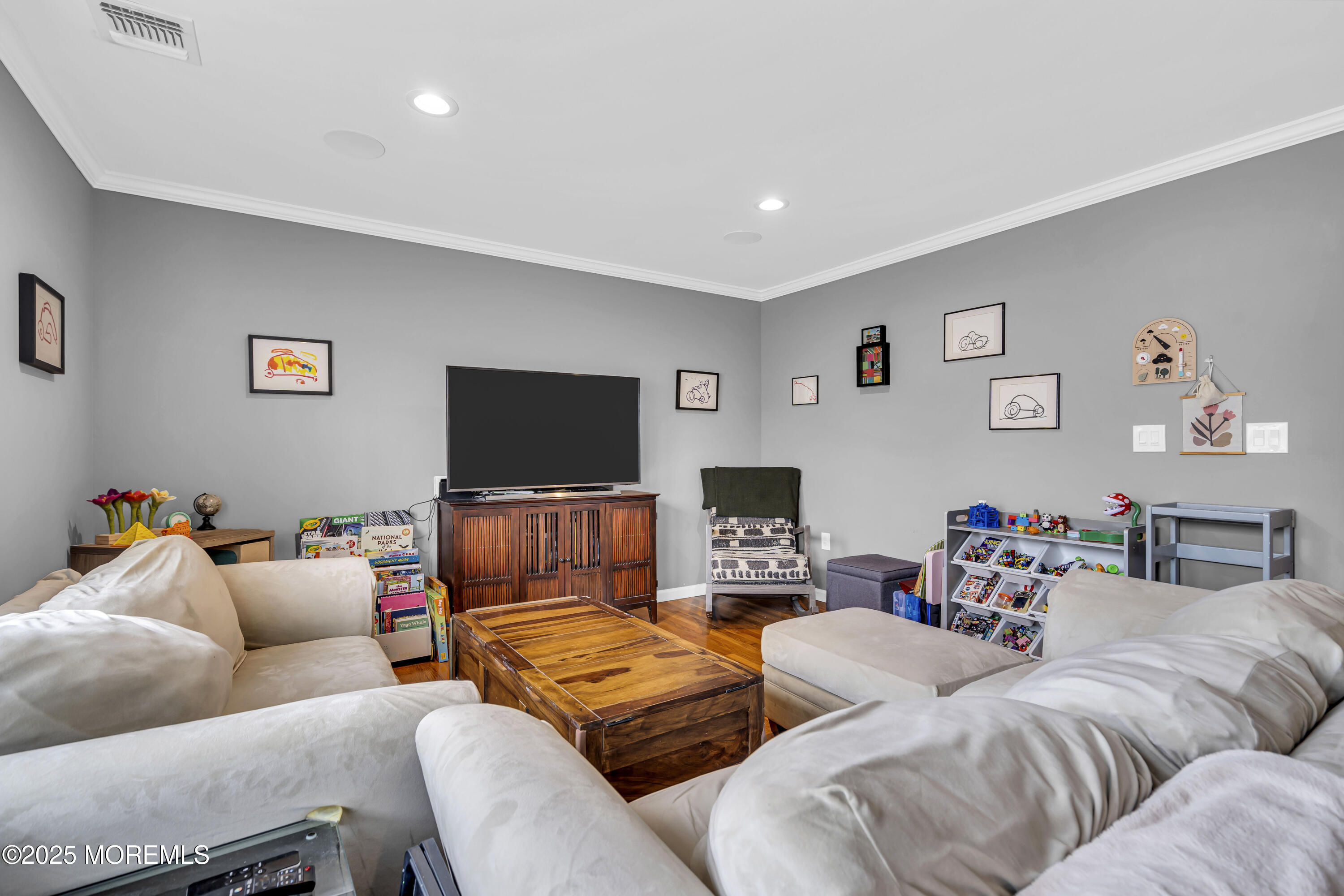 18 Delaware Avenue