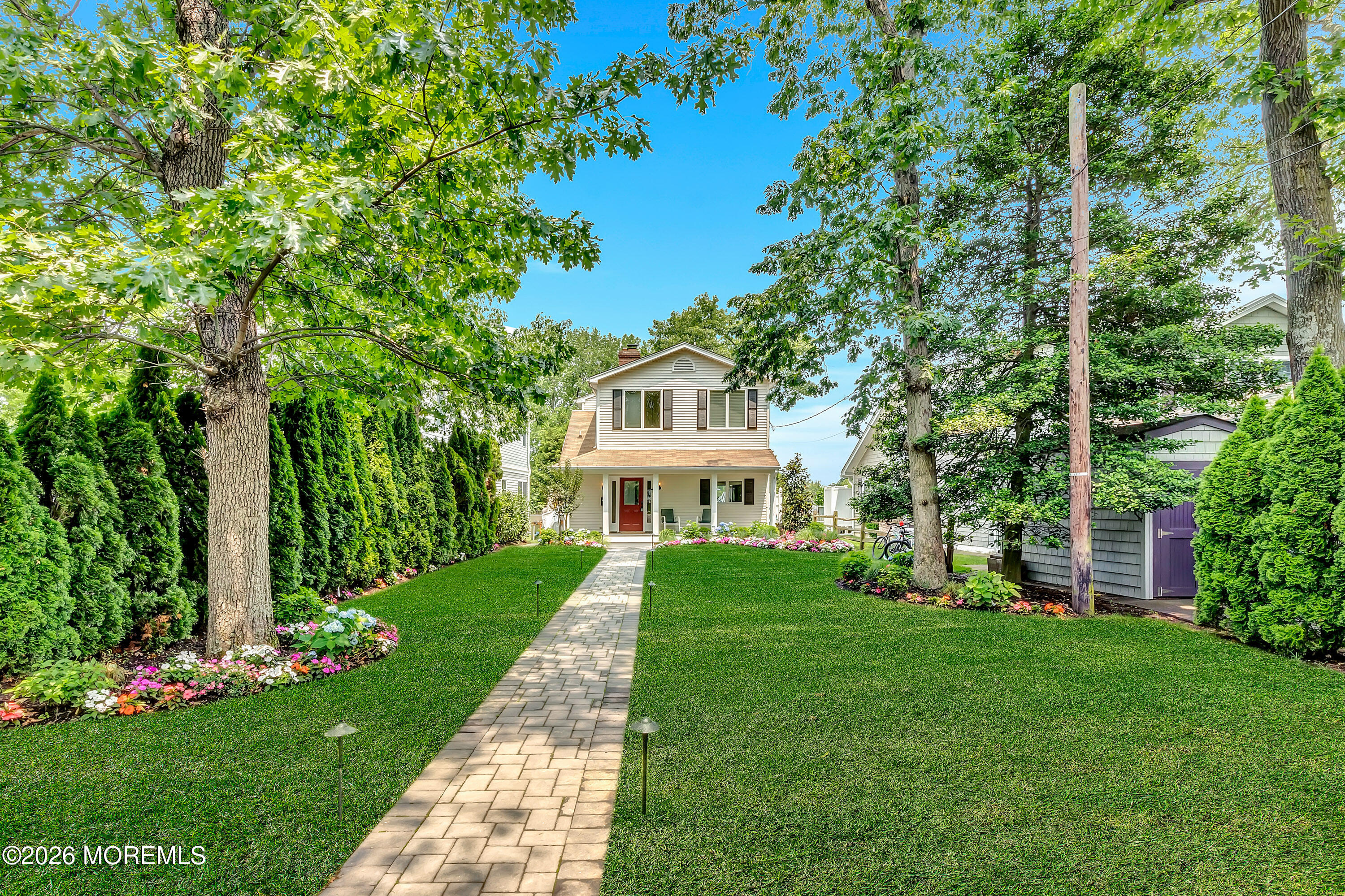 637 Beacon Boulevard