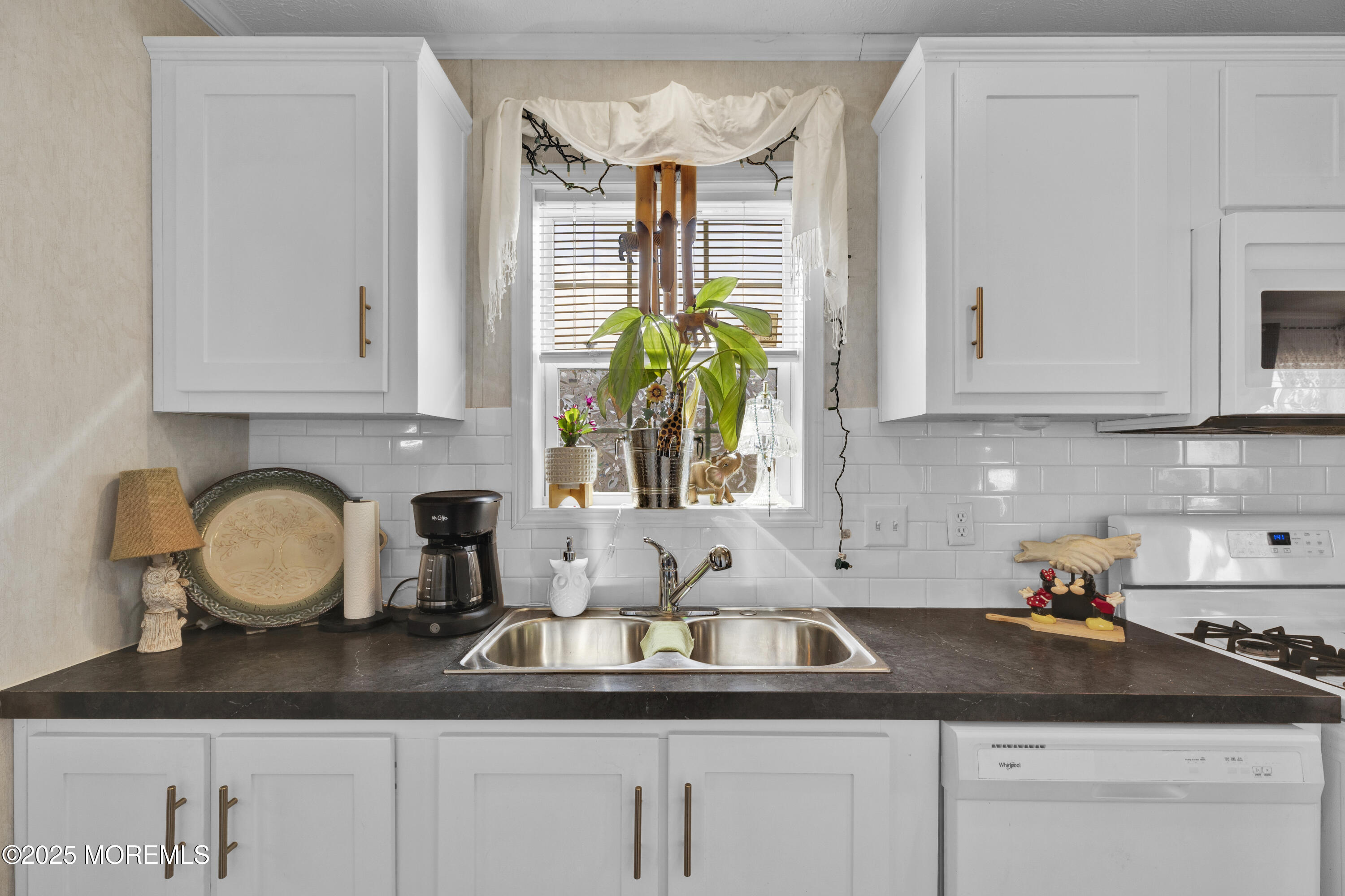 16 Bayshore Mobile Mnr, Hazlet, New Jersey image 6
